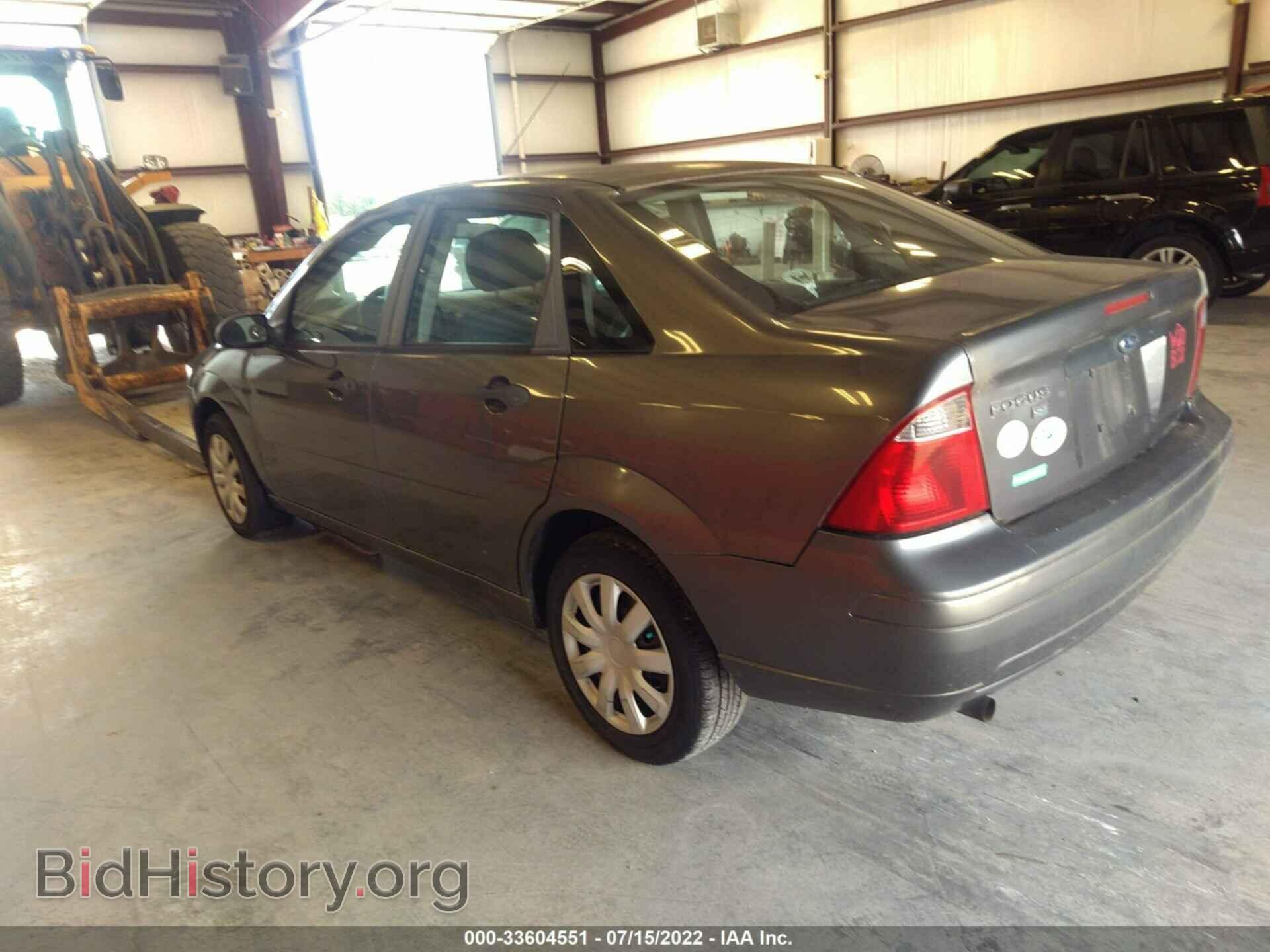 2007 FORD FOCUS - VIN: 1FAFP34NX7W255748 - Photo 3