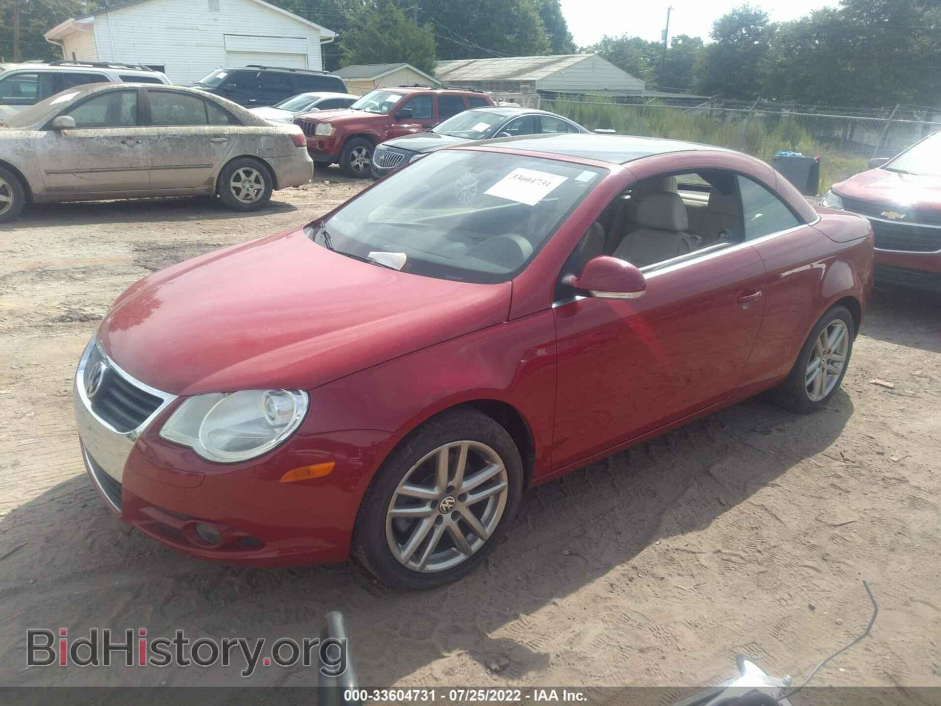2008 VOLKSWAGEN EOS - VIN: WVWFA71F78V011059 - Фото 2