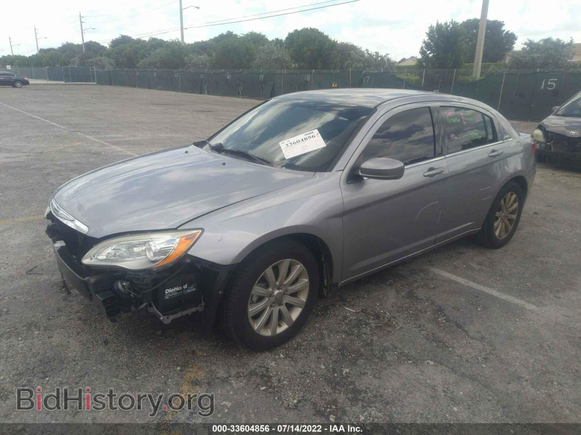 2014 CHRYSLER 200 - VIN: 1C3CCBAB5EN209913 - Фото 2