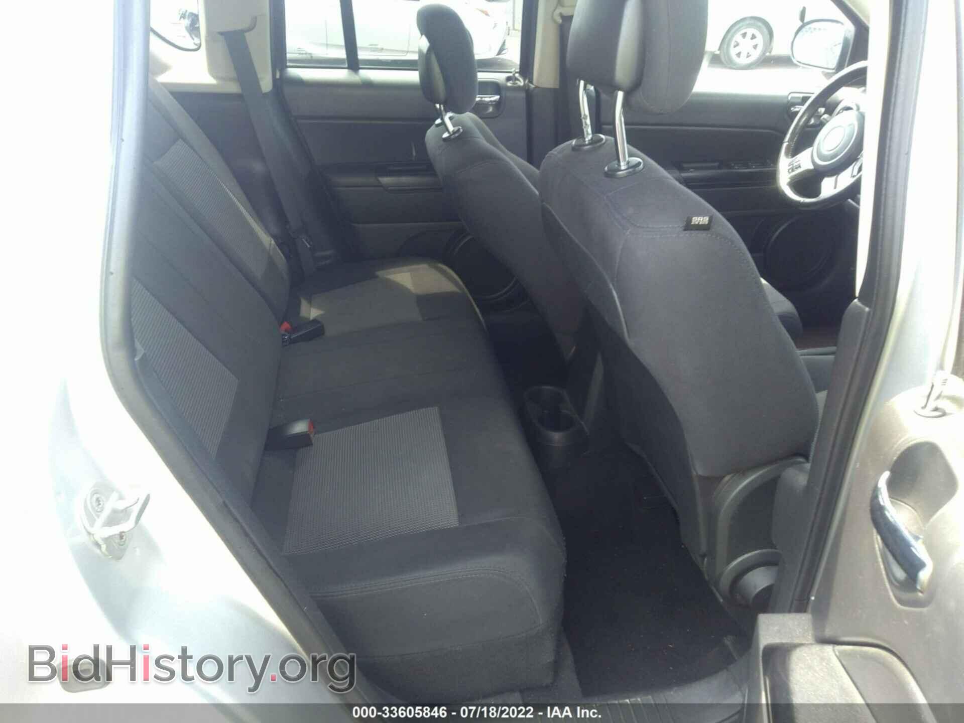 2011 JEEP COMPASS - VIN: 1J4NF1FB5BD252061 - Photo 8