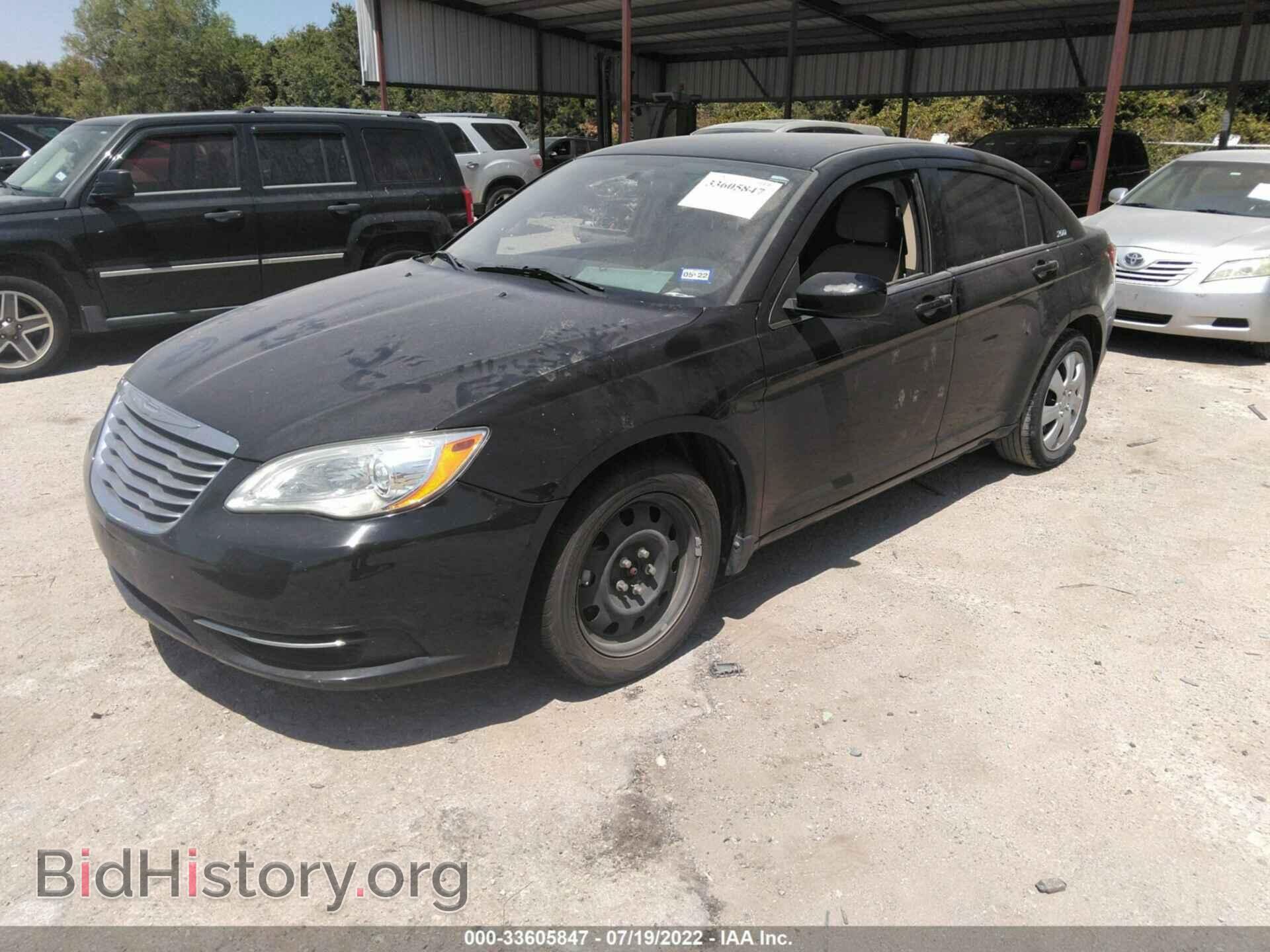 2011 CHRYSLER 200 - VIN: 1C3BC4FB6BN576508 - Фото 2