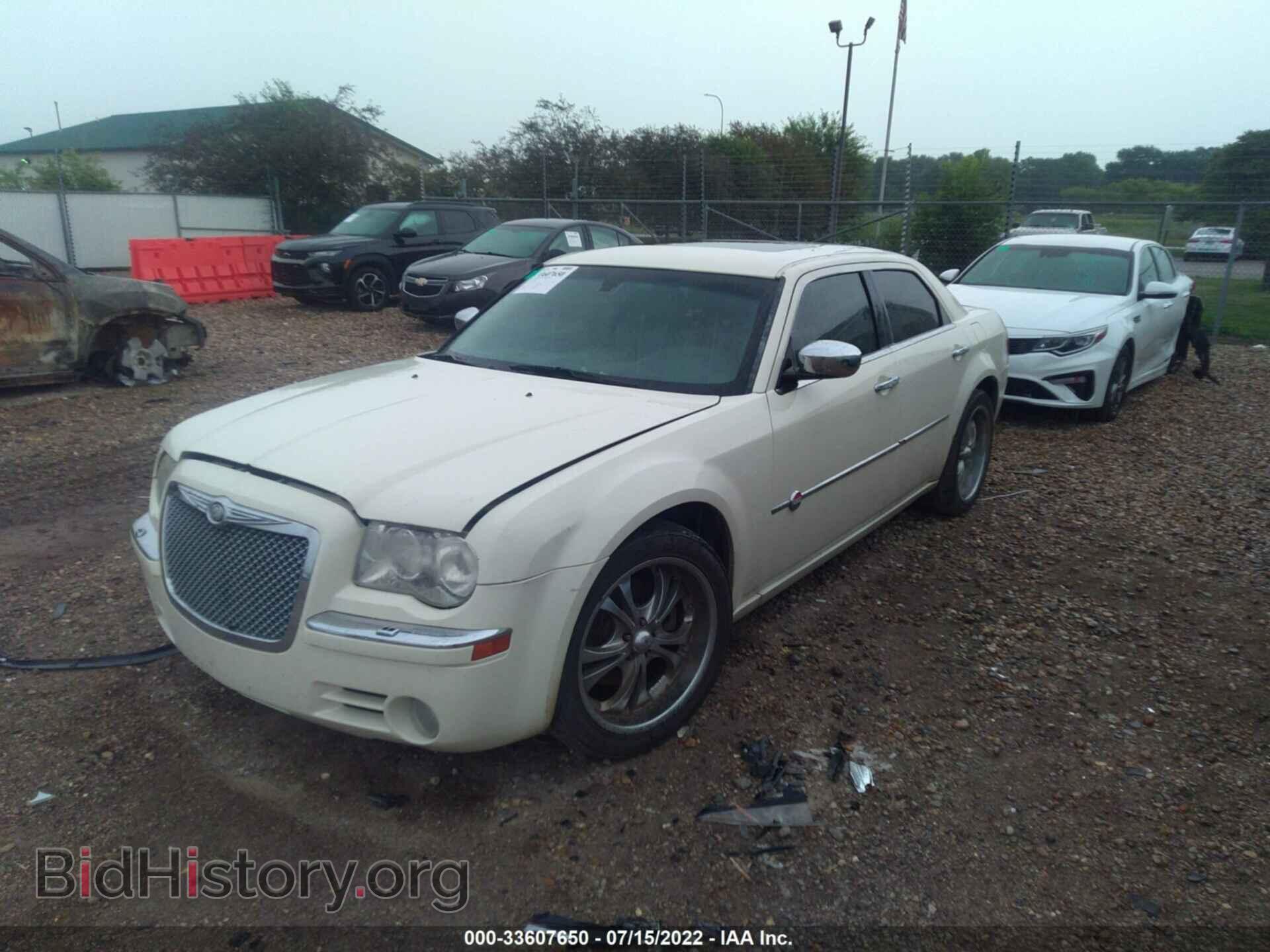 2006 CHRYSLER 300 - VIN: 2C3LA63H56H420831 - Фото 2
