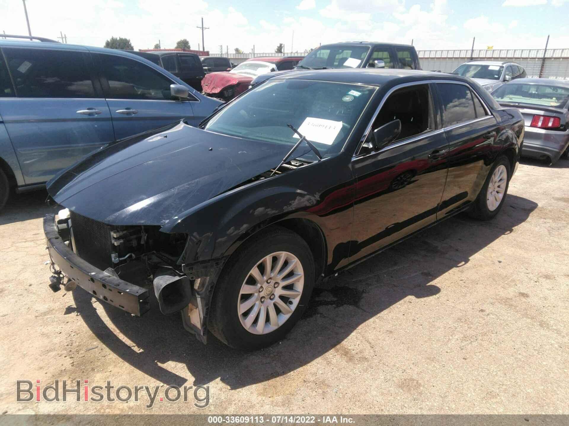 2014 CHRYSLER 300 - VIN: 2C3CCAAG1EH212838 - Photo 2