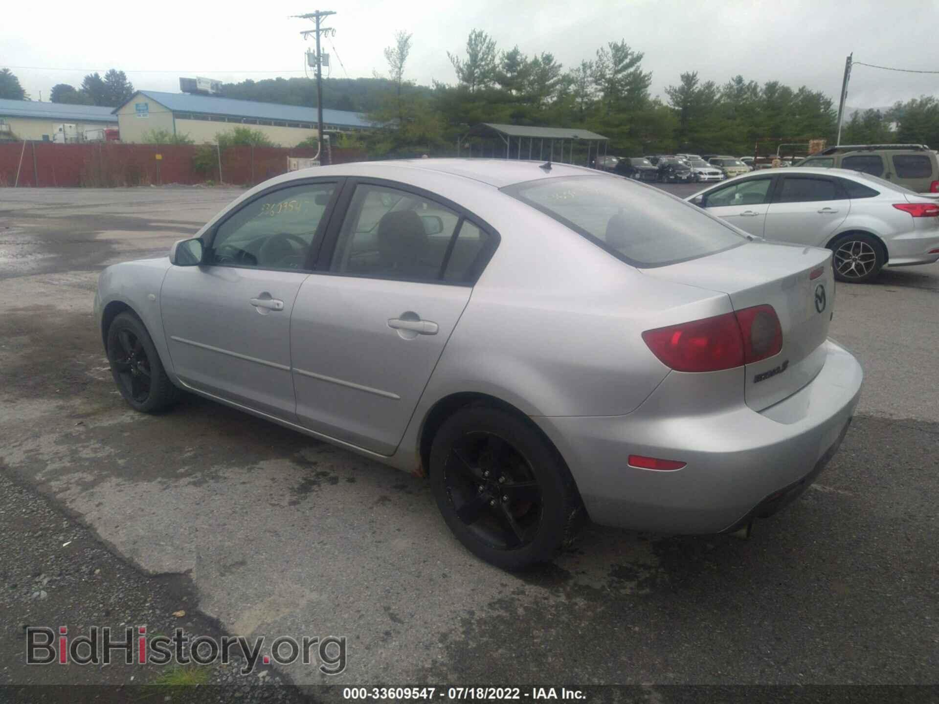 2006 MAZDA MAZDA3 - VIN: JM1BK12F661477576 - Фото 3