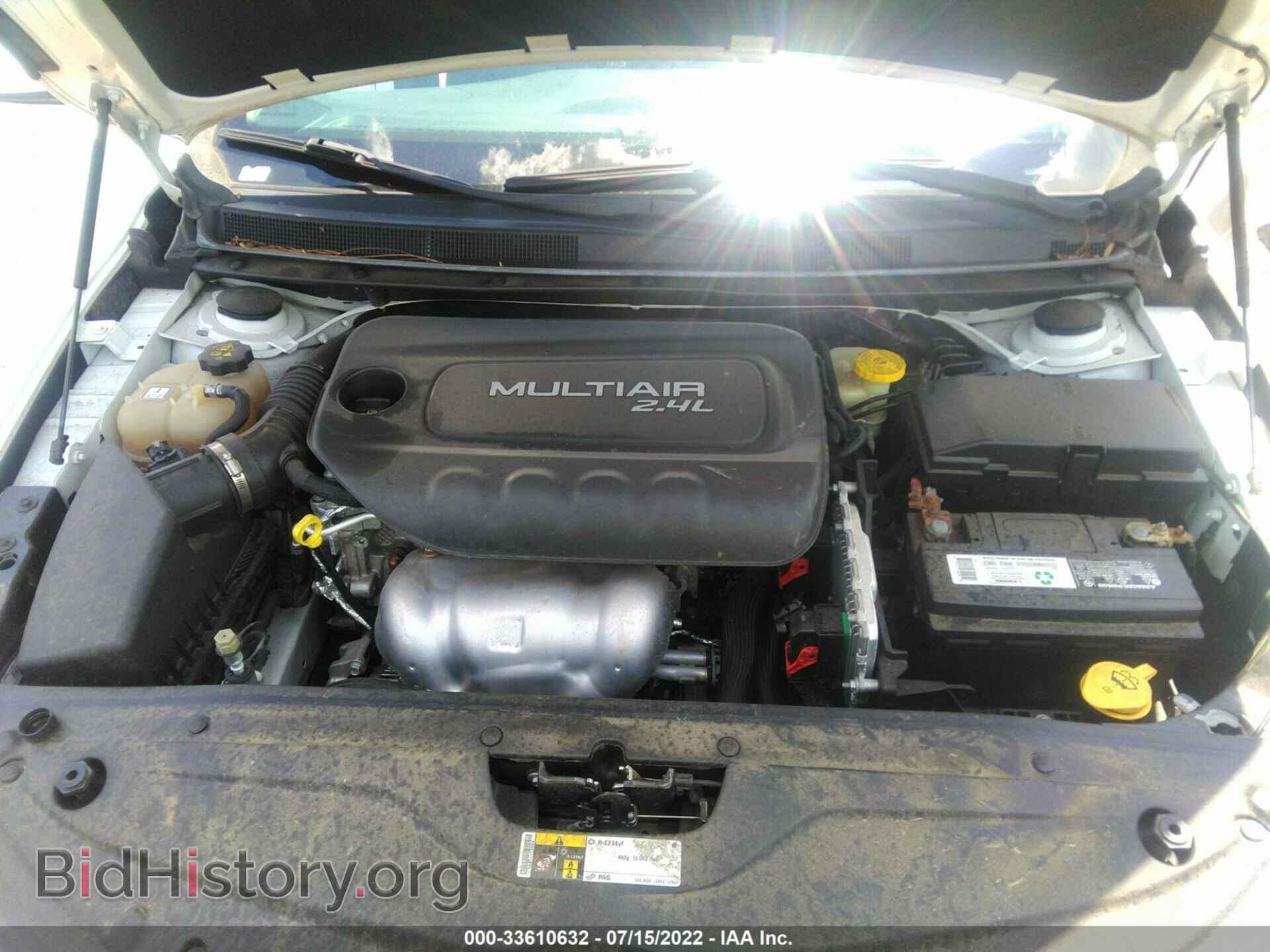 2016 CHRYSLER 200 - VIN: 1C3CCCAB0GN141187 - Фото 10