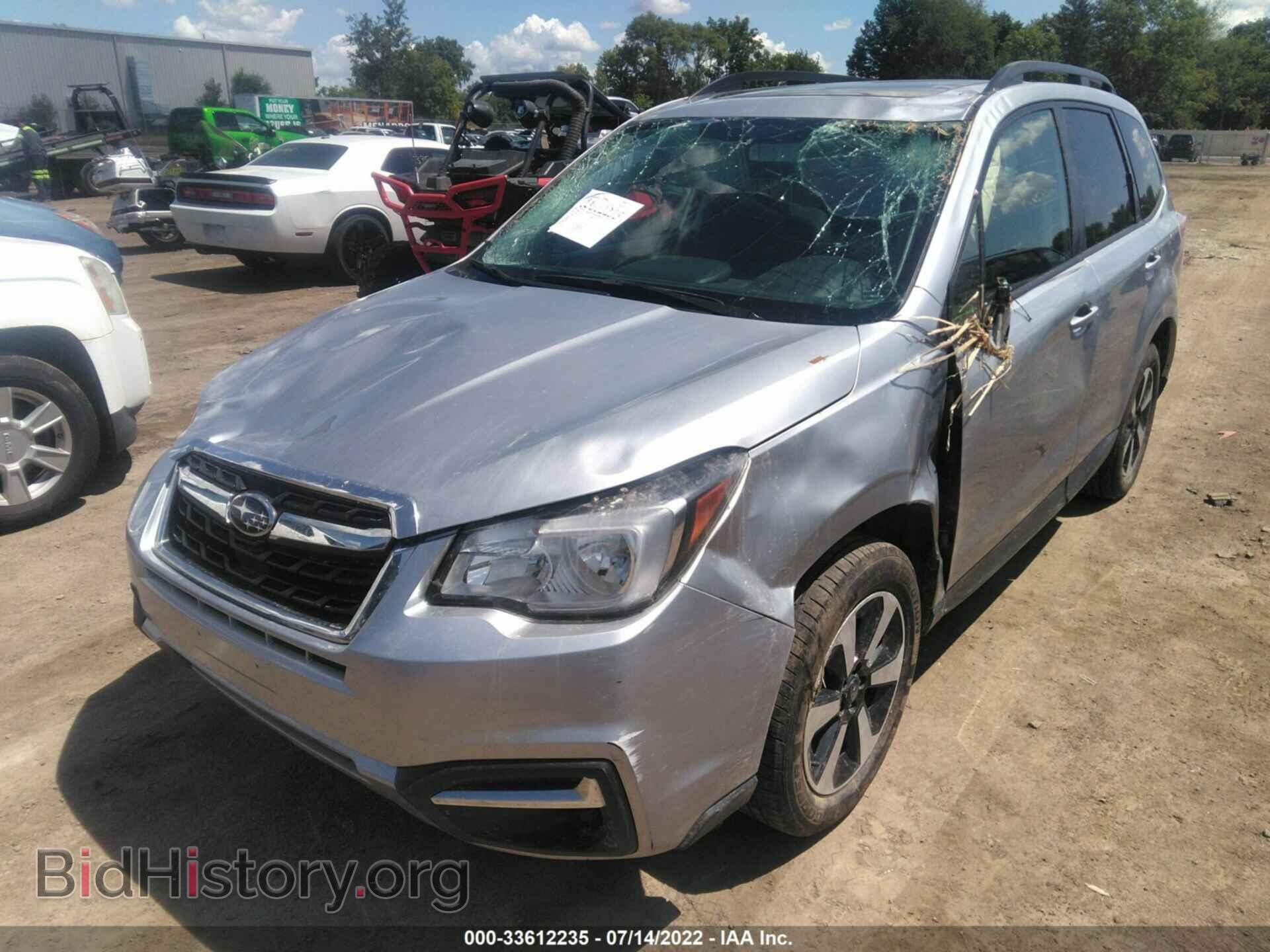 2018 SUBARU FORESTER - VIN: JF2SJAEC2JH570410 - Фото 2