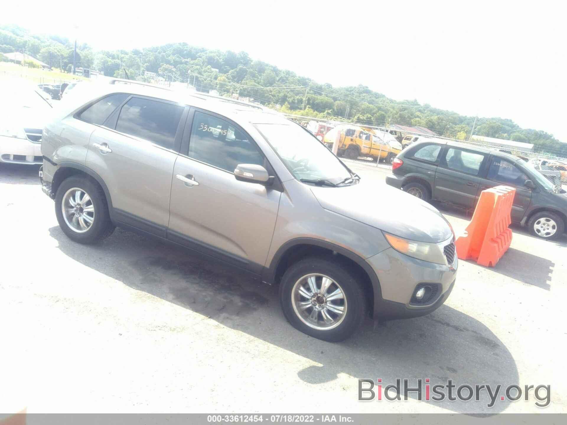 Photo 5XYKT3A16BG116261 - KIA SORENTO 2011