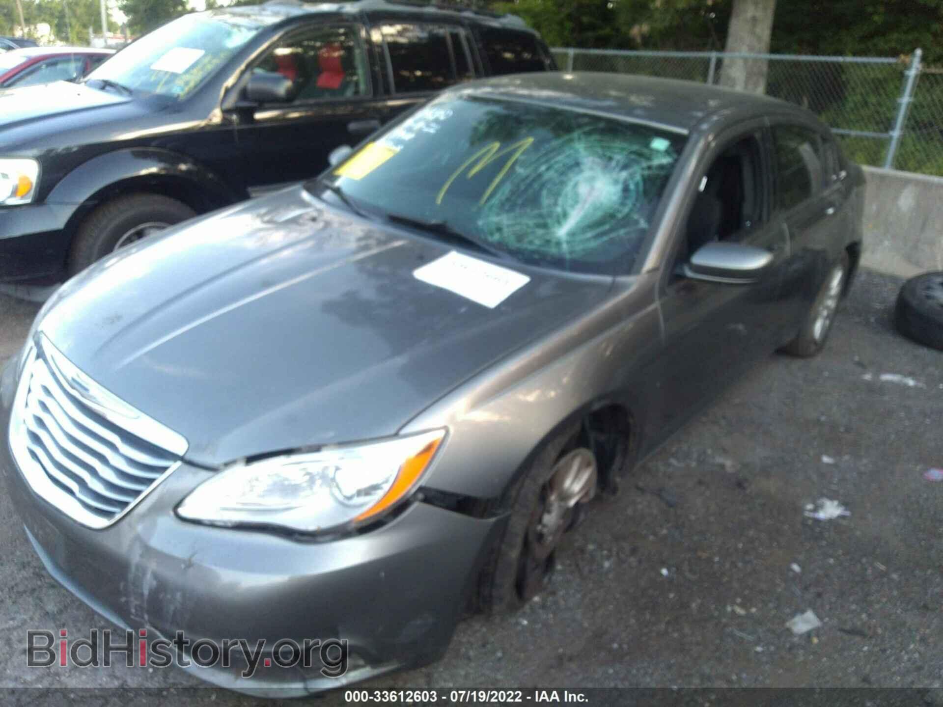 2012 CHRYSLER 200 - VIN: 1C3CCBAB7CN129946 - Фото 2