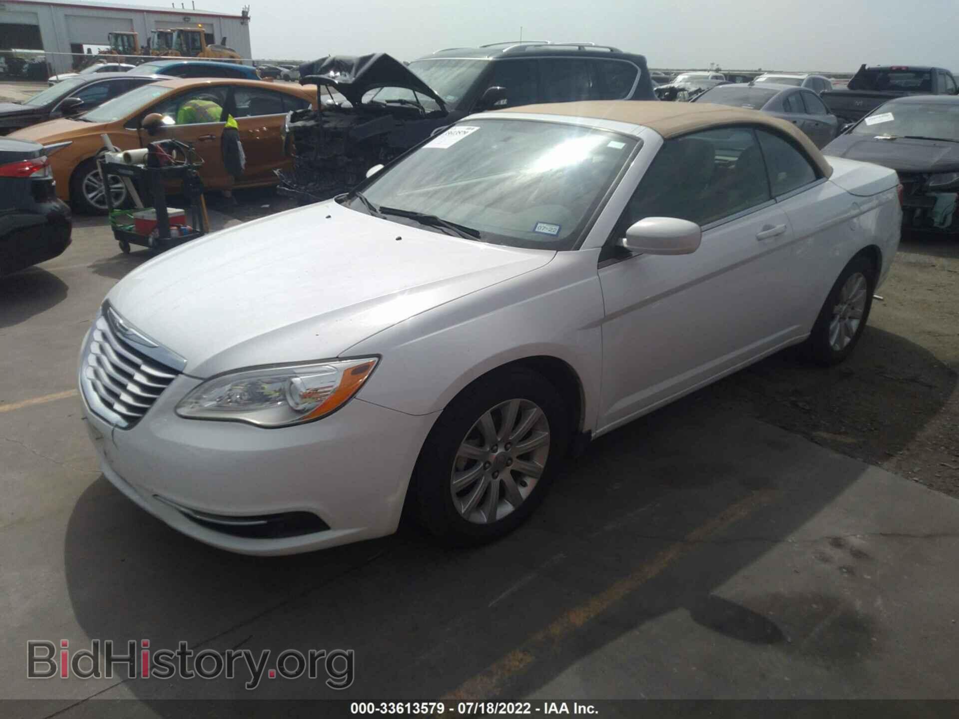 2013 CHRYSLER 200 - VIN: 1C3BCBEB1DN511607 - Photo 2