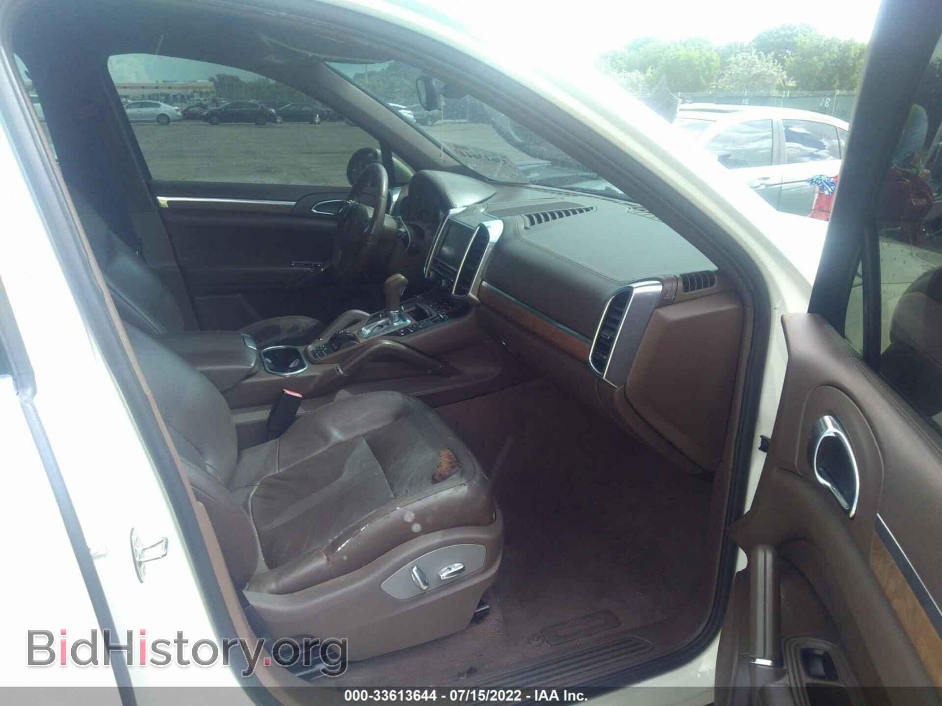 2011 PORSCHE CAYENNE - VIN: WP1AA2A24BLA01830 - Фото 5