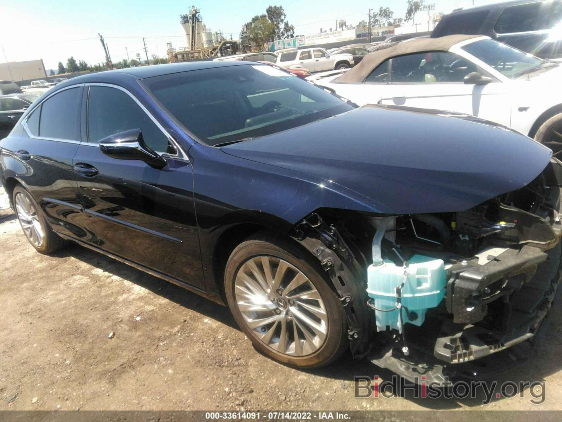 Photo 58AEZ1B15LU056377 - LEXUS ES 2020