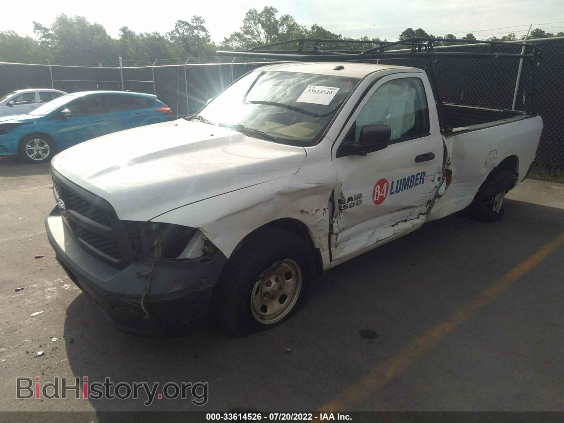 2017 RAM 1500 - VIN: 3C6JR6DG5HG555769 - Фото 2