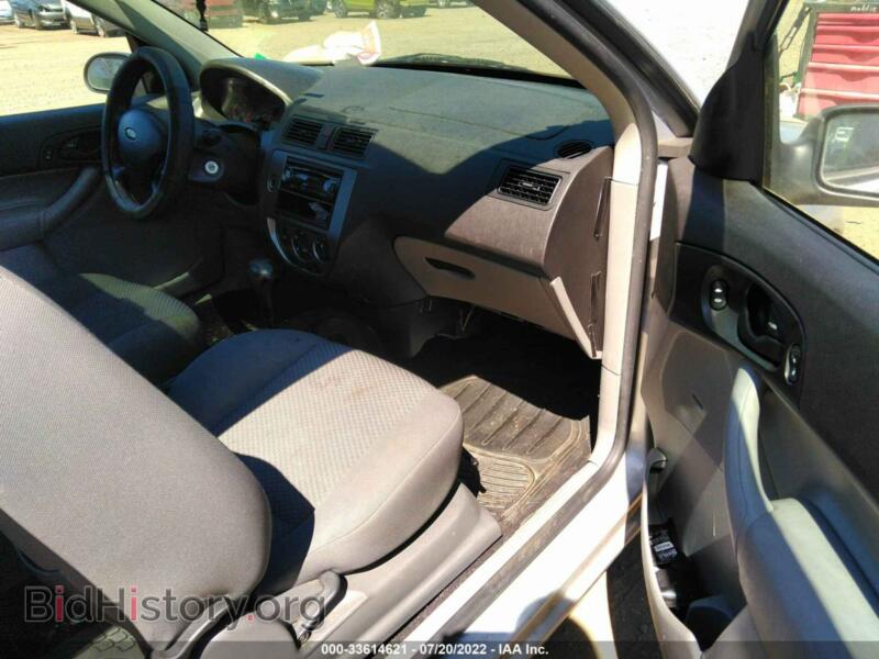 2006 Ford FOCUS (VIN 1FAFP31N46W152554) — фото 5 из 11