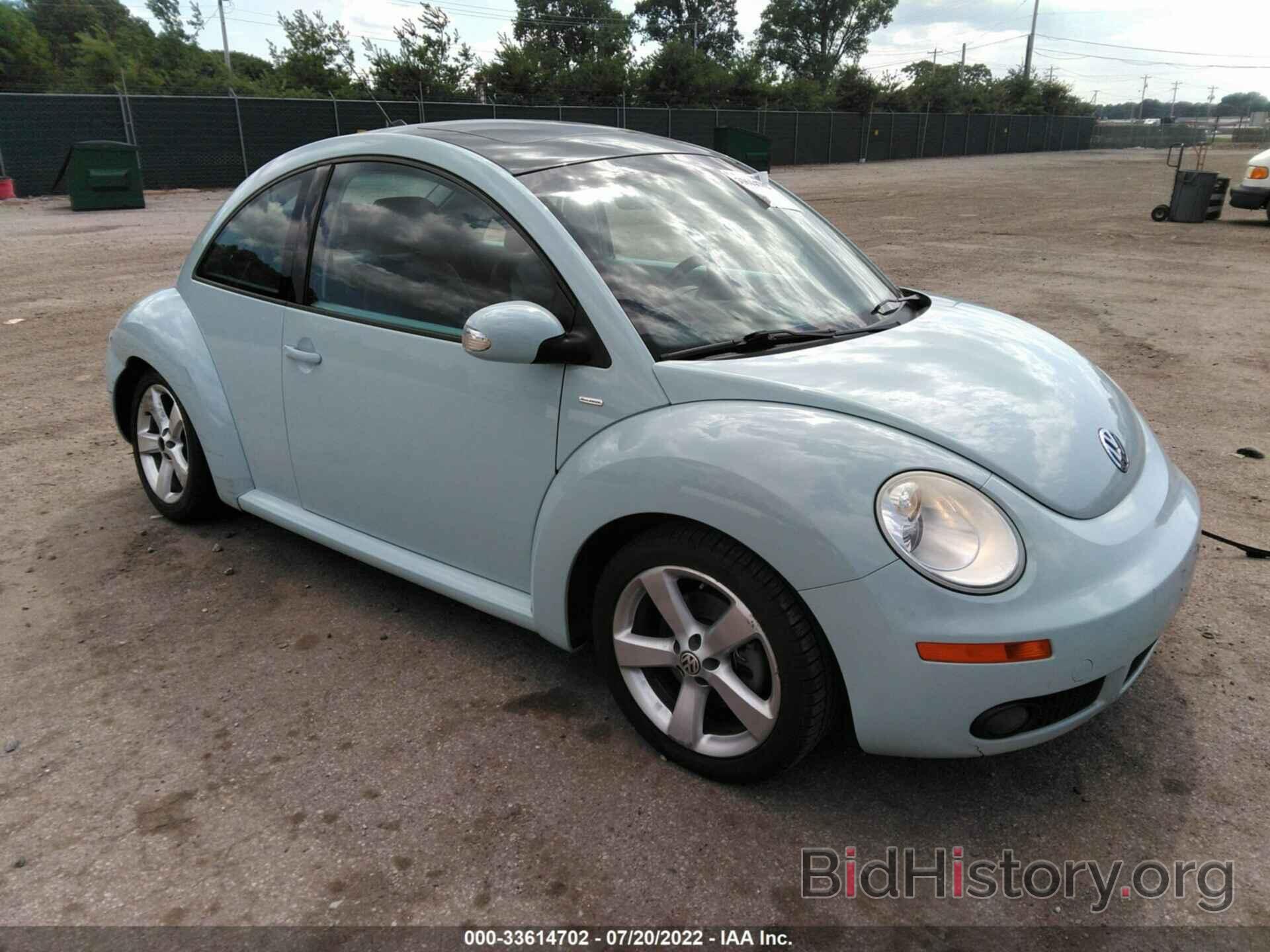Photo 3VWRG3AG1AM034024 - VOLKSWAGEN NEW BEETLE COUPE 2010