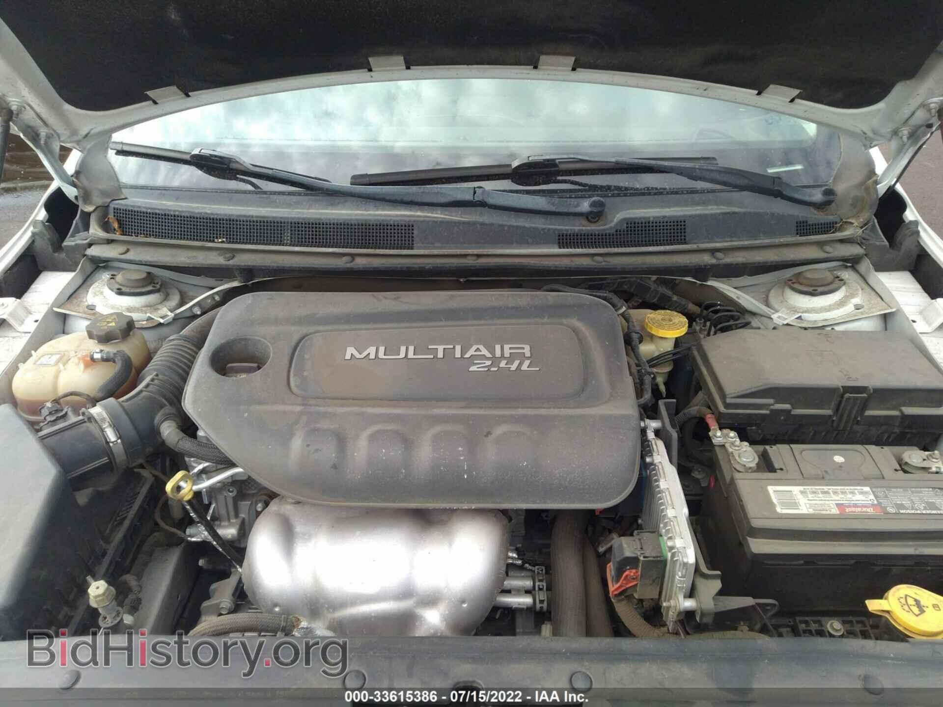 2015 CHRYSLER 200 - VIN: 1C3CCCAB7FN612427 - Фото 10