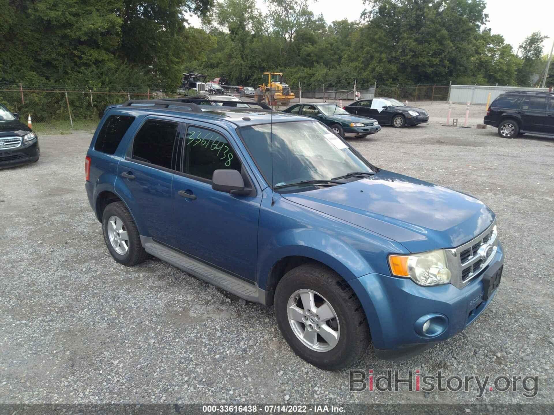 Photo 1FMCU9D7XAKA79952 - FORD ESCAPE 2010