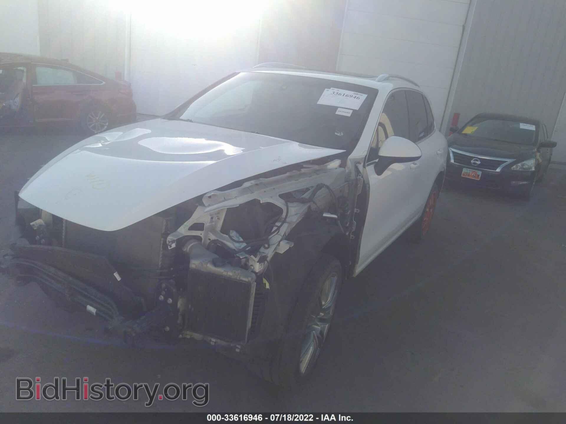 2011 PORSCHE CAYENNE - VIN: WP1AC2A20BLA87714 - Фото 2