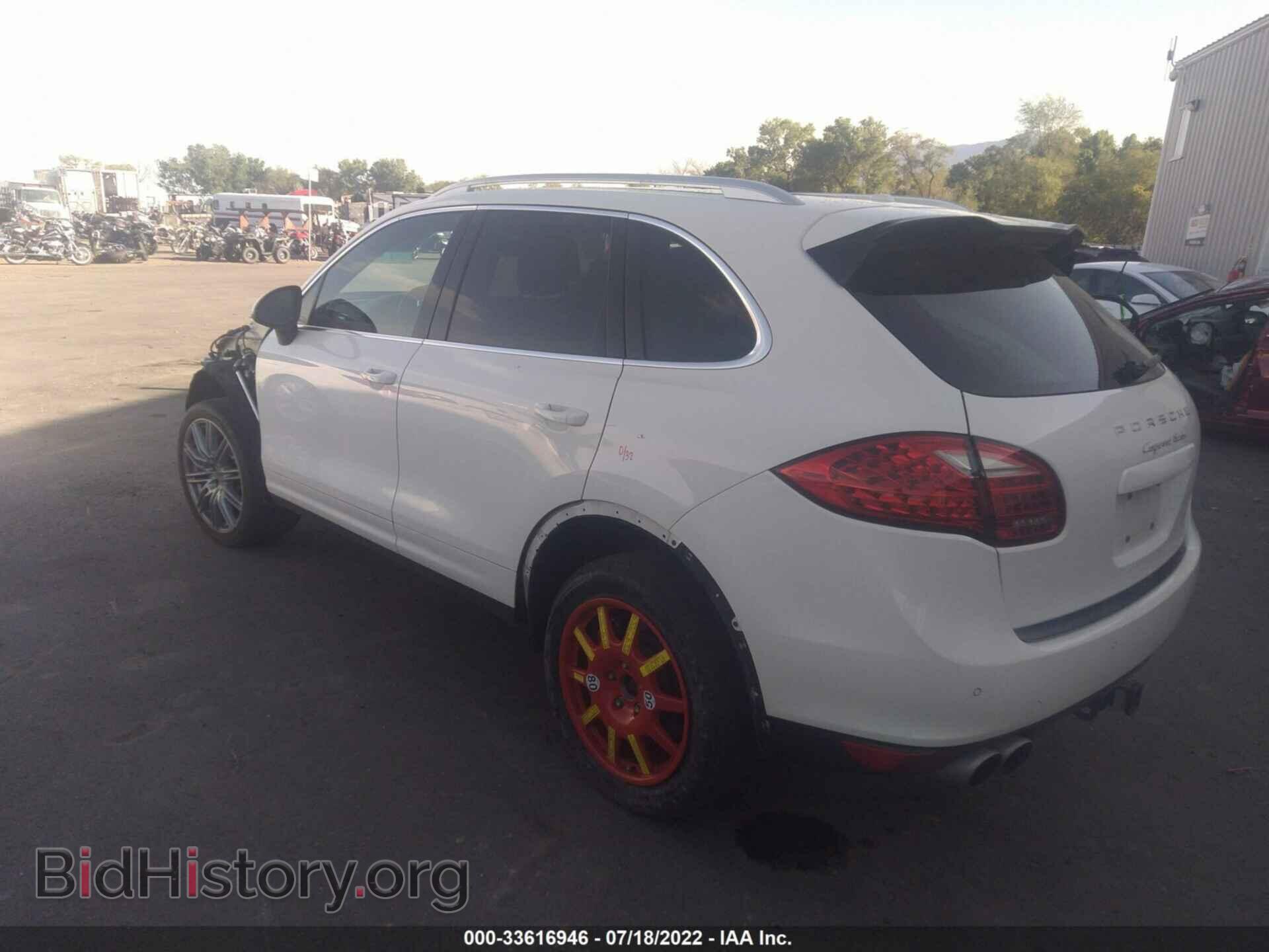 2011 PORSCHE CAYENNE - VIN: WP1AC2A20BLA87714 - Фото 3