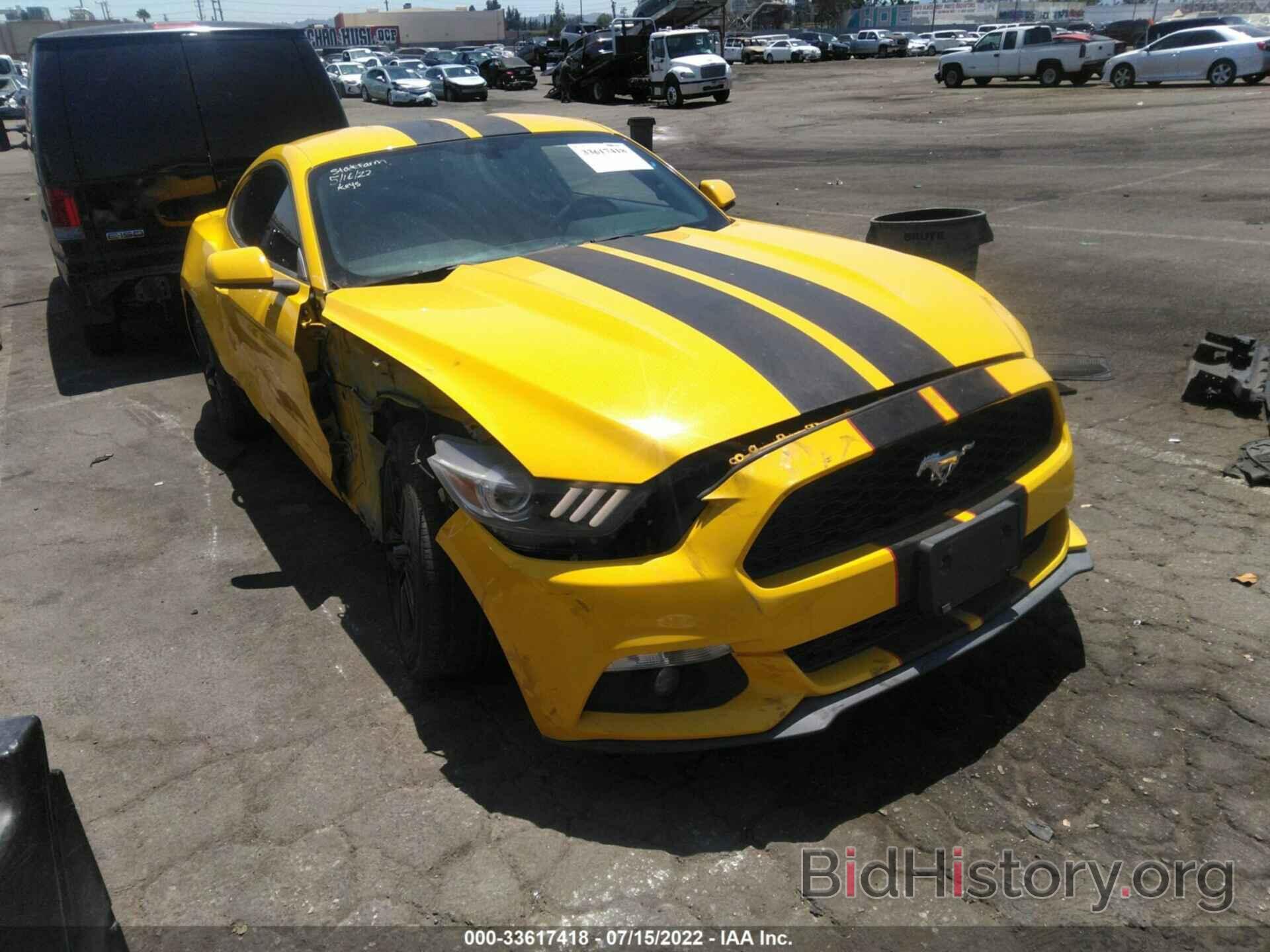 Photo 1FA6P8TH4F5330022 - FORD MUSTANG 2015