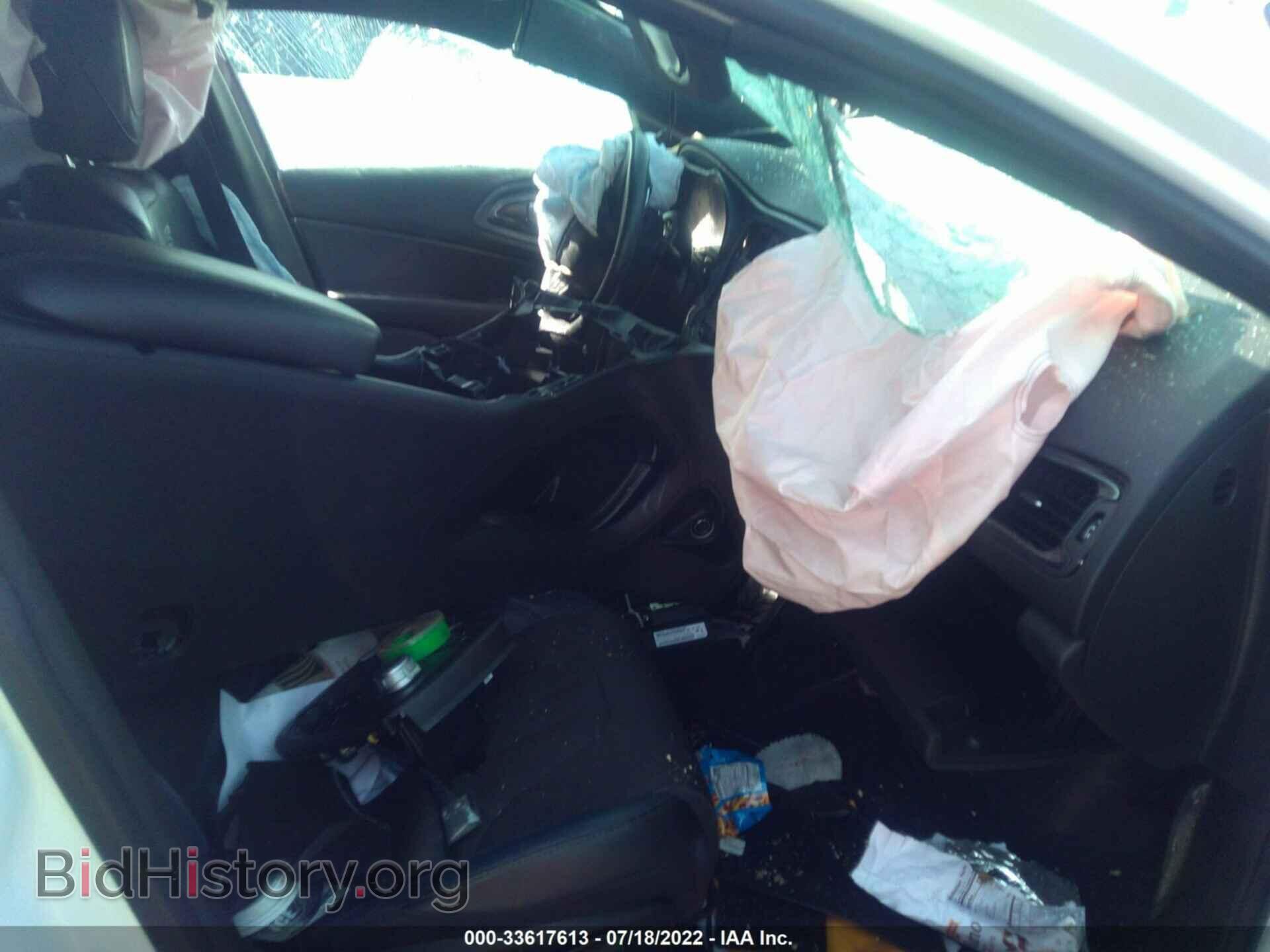 2015 CHRYSLER 200 - VIN: 1C3CCCBB2FN747863 - Фото 5