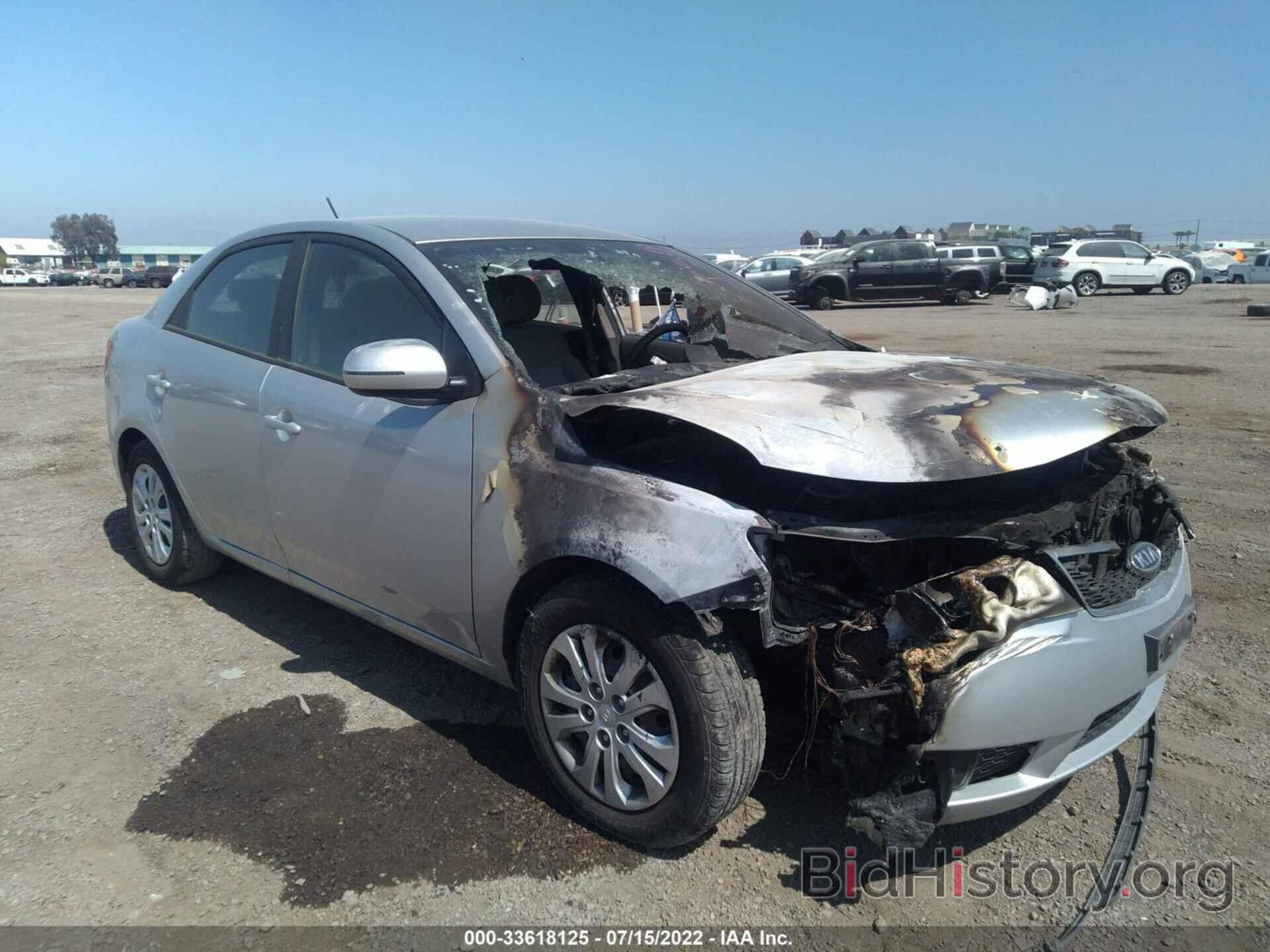 Photo KNAFU4A2XB5407736 - KIA FORTE 2011