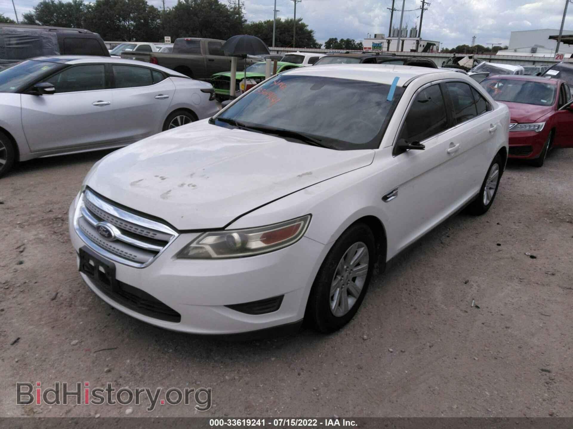 2011 FORD TAURUS - VIN: 1FAHP2DW2BG141323 - Photo 2