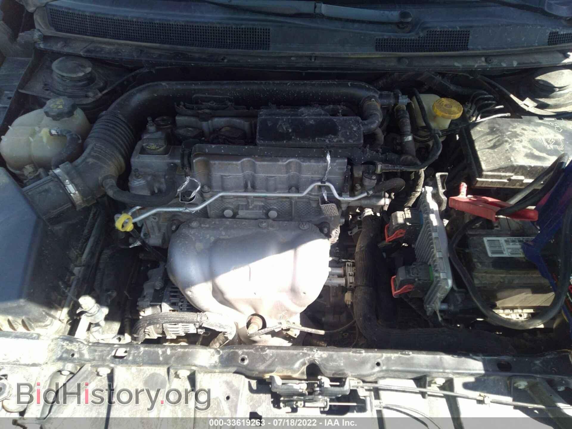 2016 CHRYSLER 200 - VIN: 1C3CCCAB0GN159415 - Photo 10