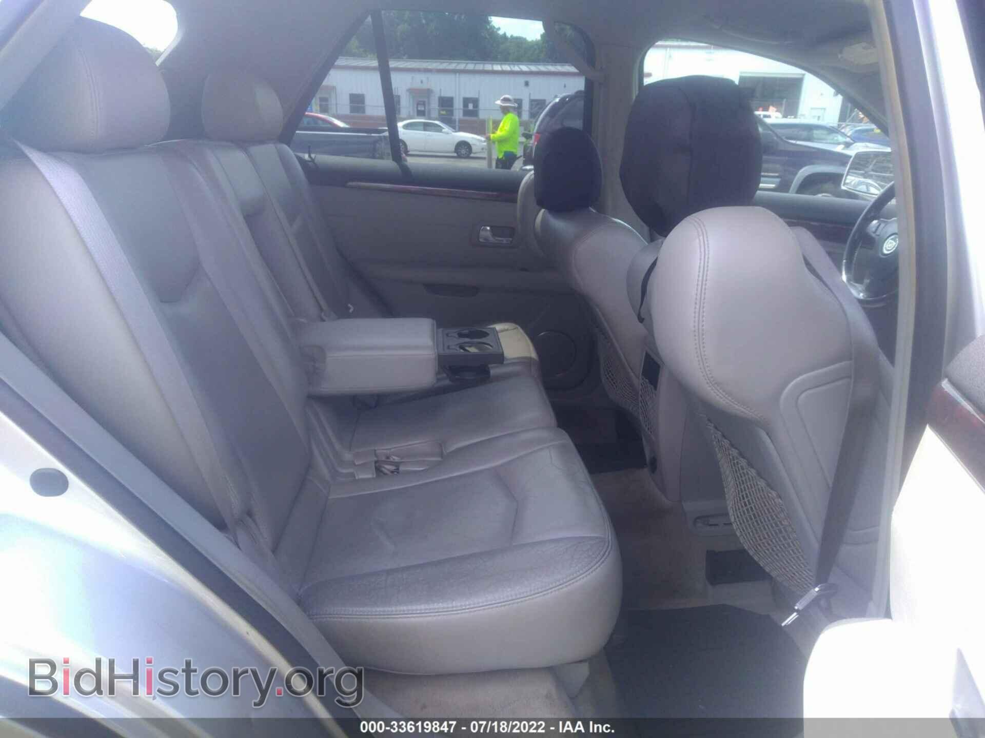 2007 CADILLAC SRX - VIN: 1GYEE637170123930 - Фото 8