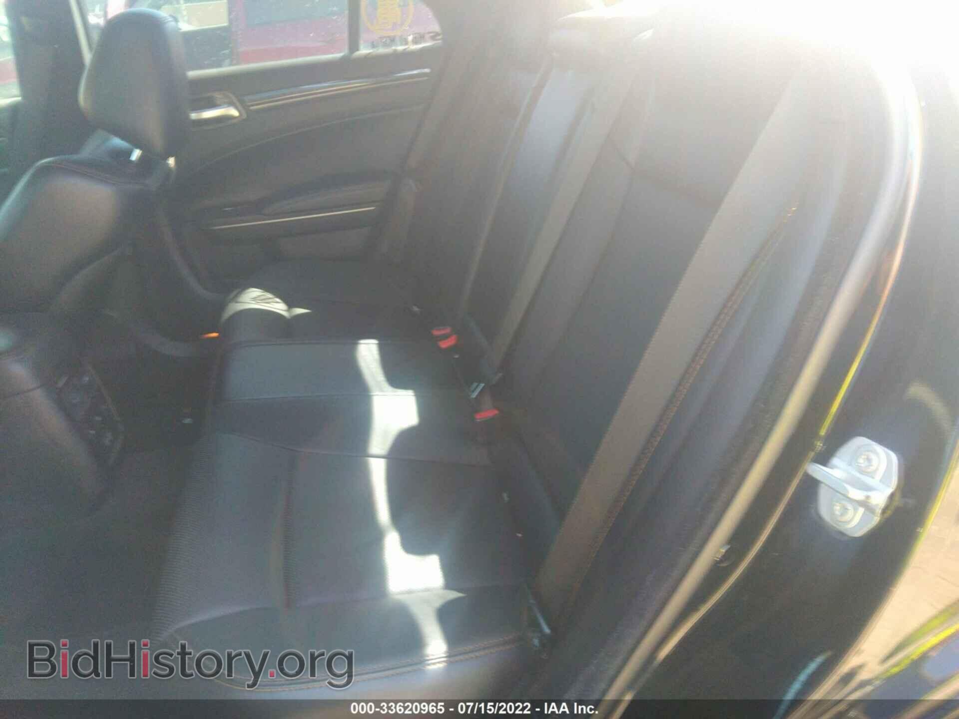 2017 CHRYSLER 300 - VIN: 2C3CCABG8HH512265 - Фото 8