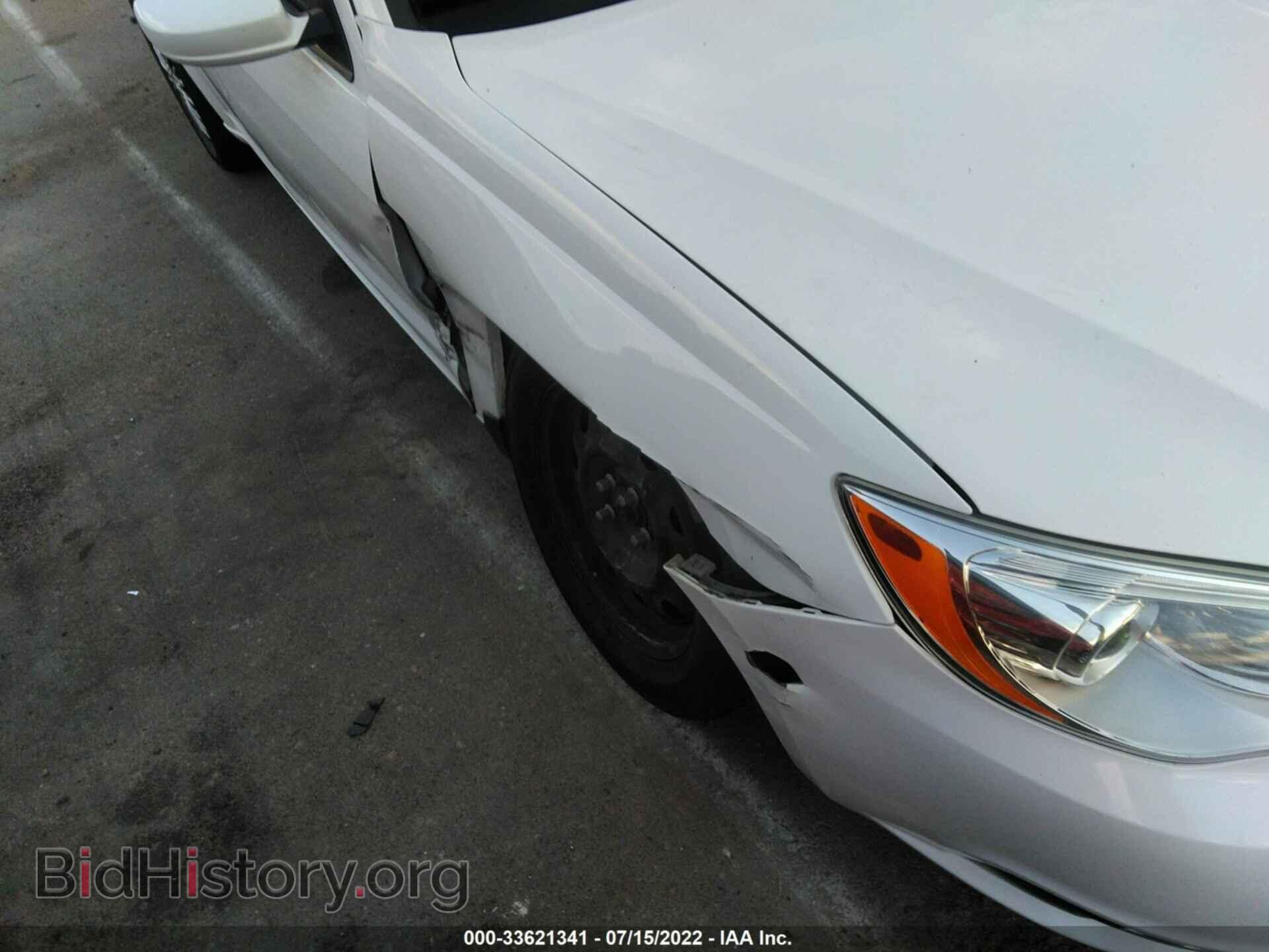 2013 CHRYSLER 200 - VIN: 1C3CCBAB0DN560422 - Photo 6
