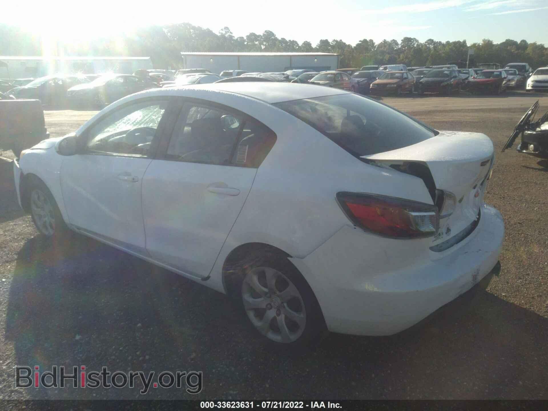 2011 MAZDA MAZDA3 - VIN: JM1BL1UG5B1431914 - Фото 3