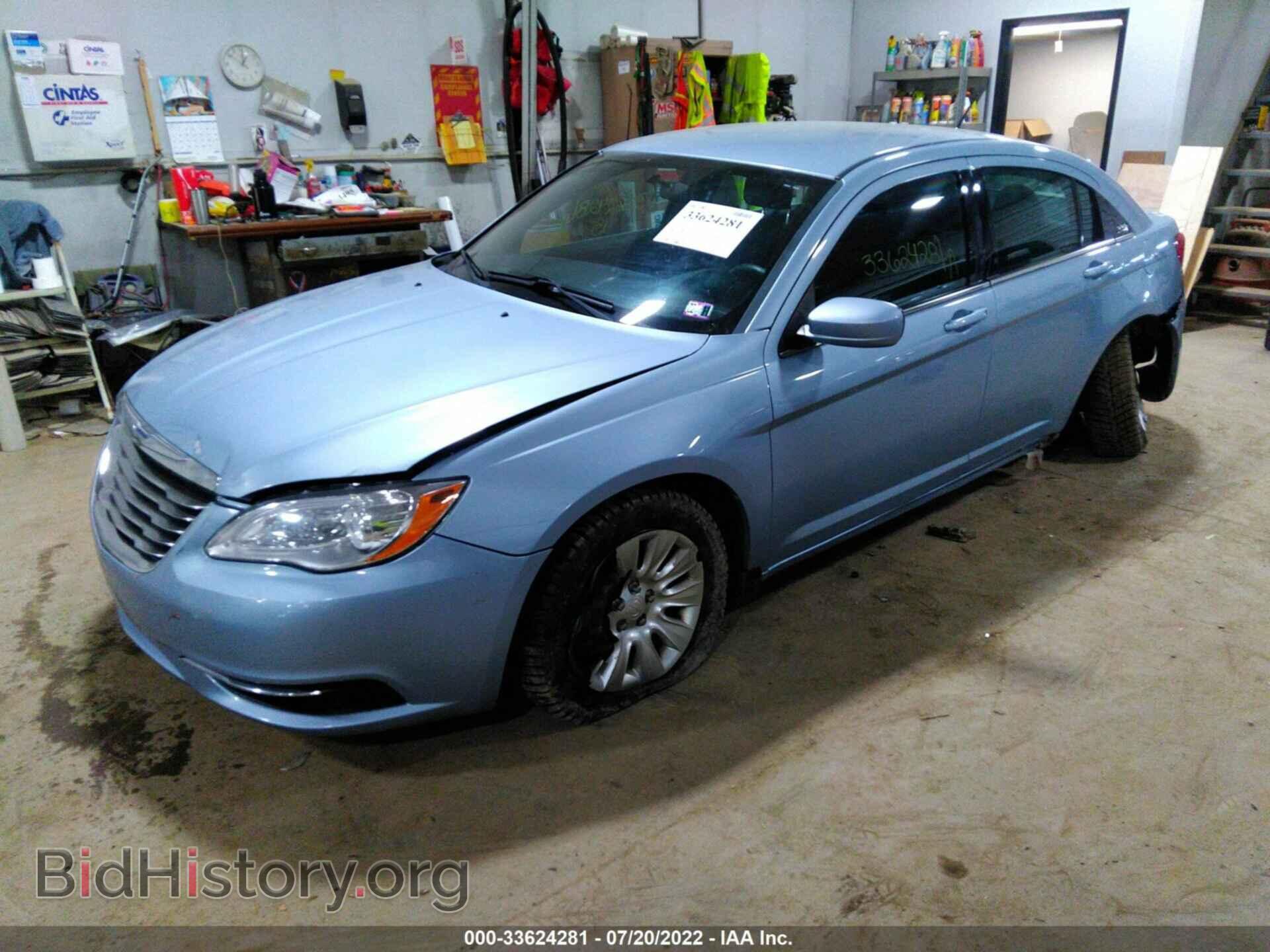 2013 CHRYSLER 200 - VIN: 1C3CCBAB0DN583165 - Photo 2