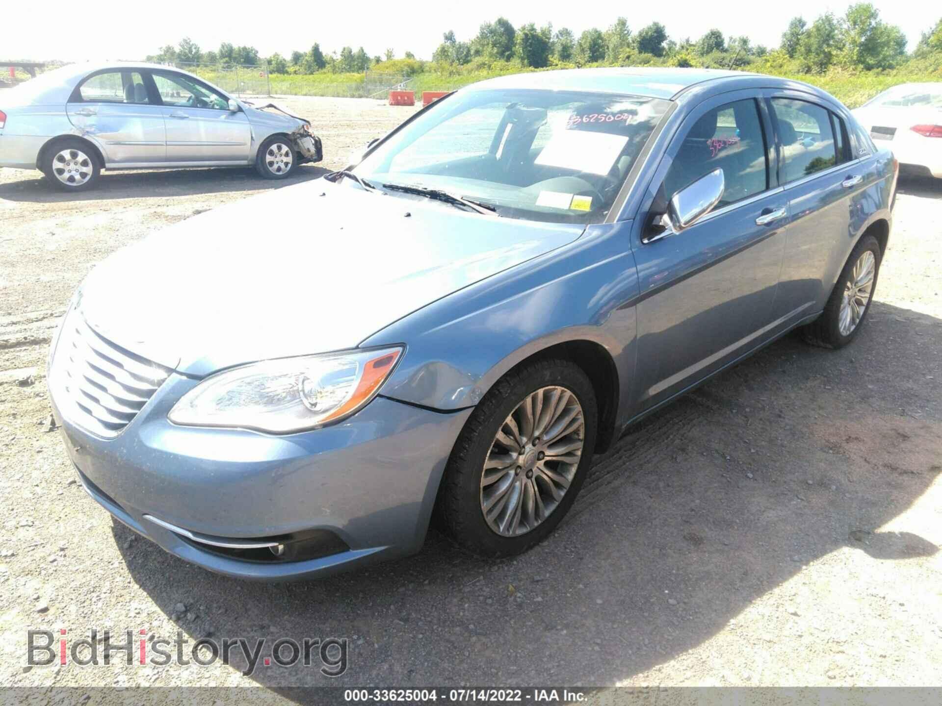 2011 CHRYSLER 200 - VIN: 1C3BC2FG4BN607285 - Фото 2