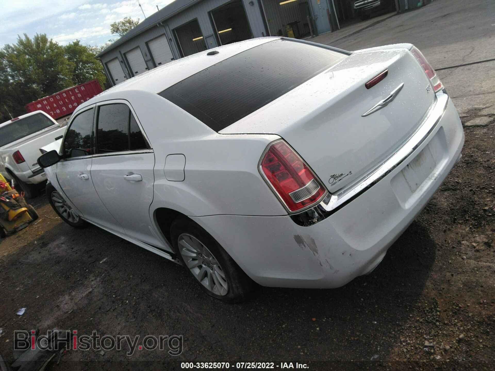 2014 CHRYSLER 300 - VIN: 2C3CCAAG5EH166737 - Фото 3