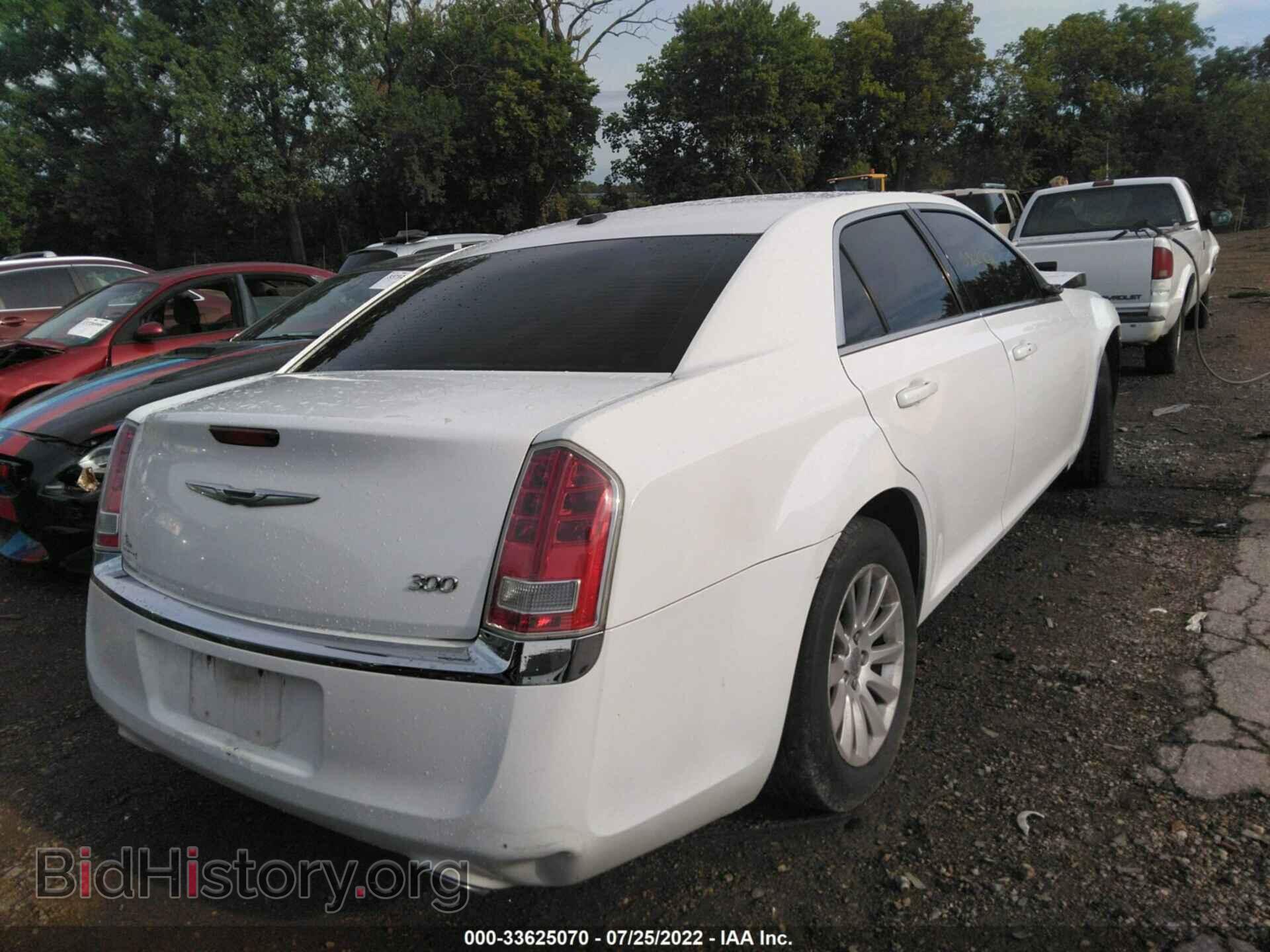 2014 CHRYSLER 300 - VIN: 2C3CCAAG5EH166737 - Фото 4