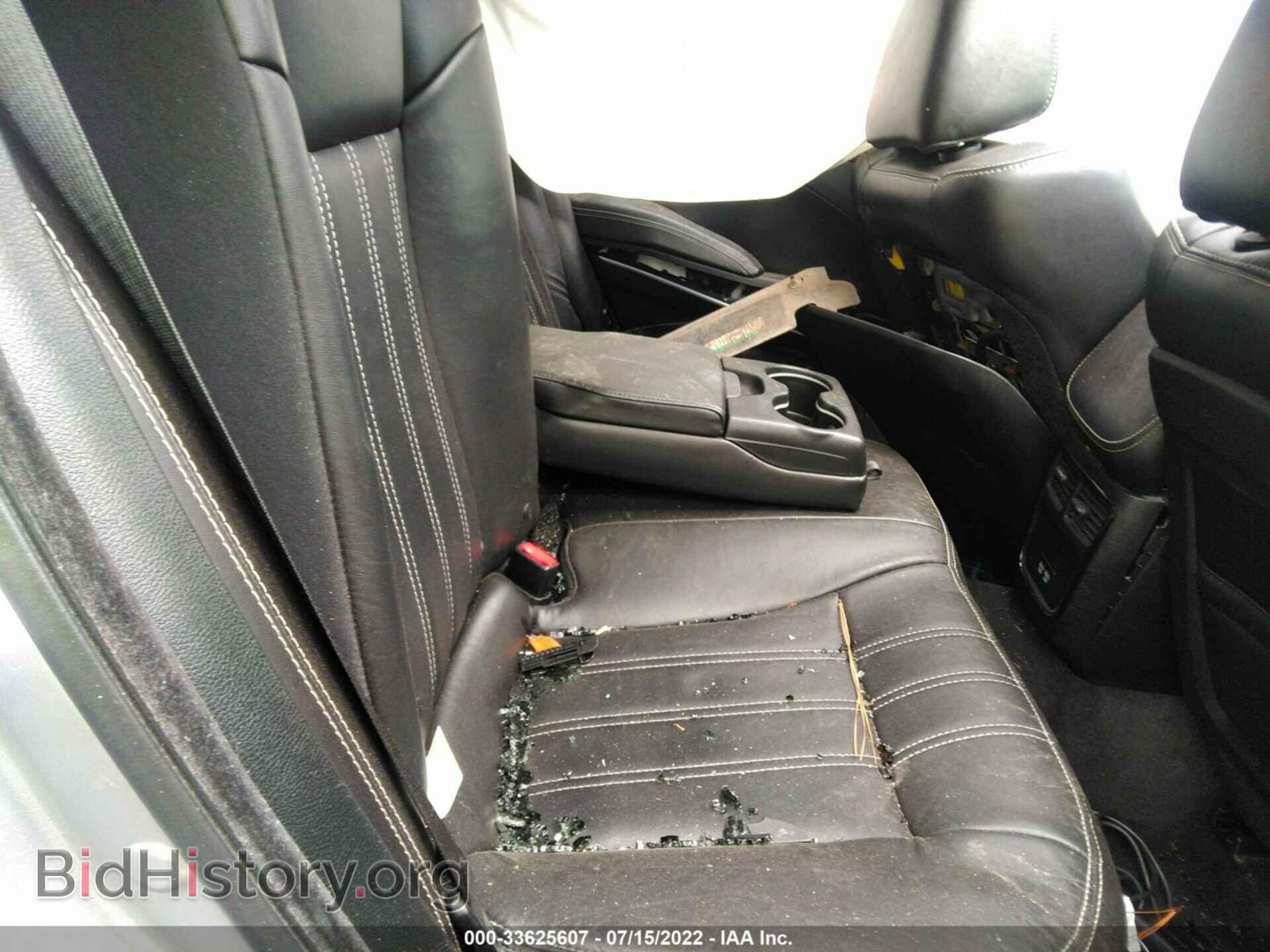 2018 CHRYSLER 300 - VIN: 2C3CCABG3JH243968 - Фото 8