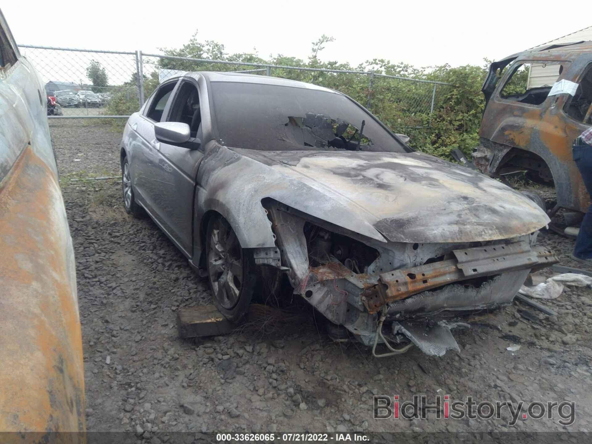 Photo 1HGCP2F84AA116798 - HONDA ACCORD SDN 2010