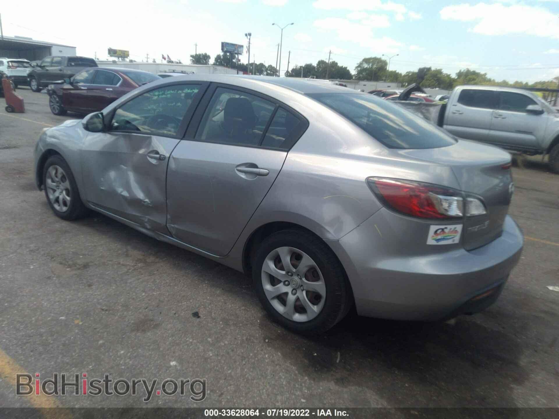 2011 MAZDA MAZDA3 - VIN: JM1BL1UF6B1428401 - Фото 3