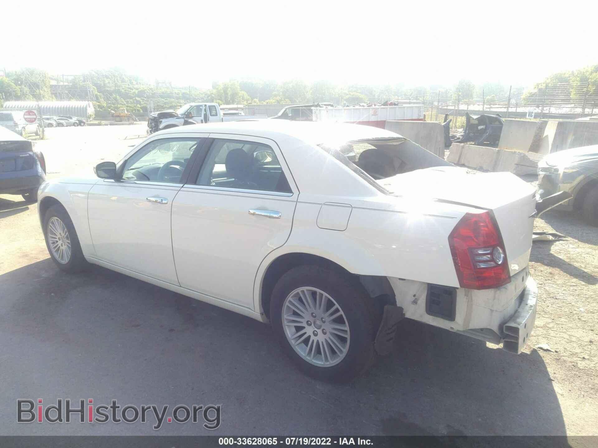 2010 CHRYSLER 300 - VIN: 2C3CA4CD9AH180595 - Фото 3