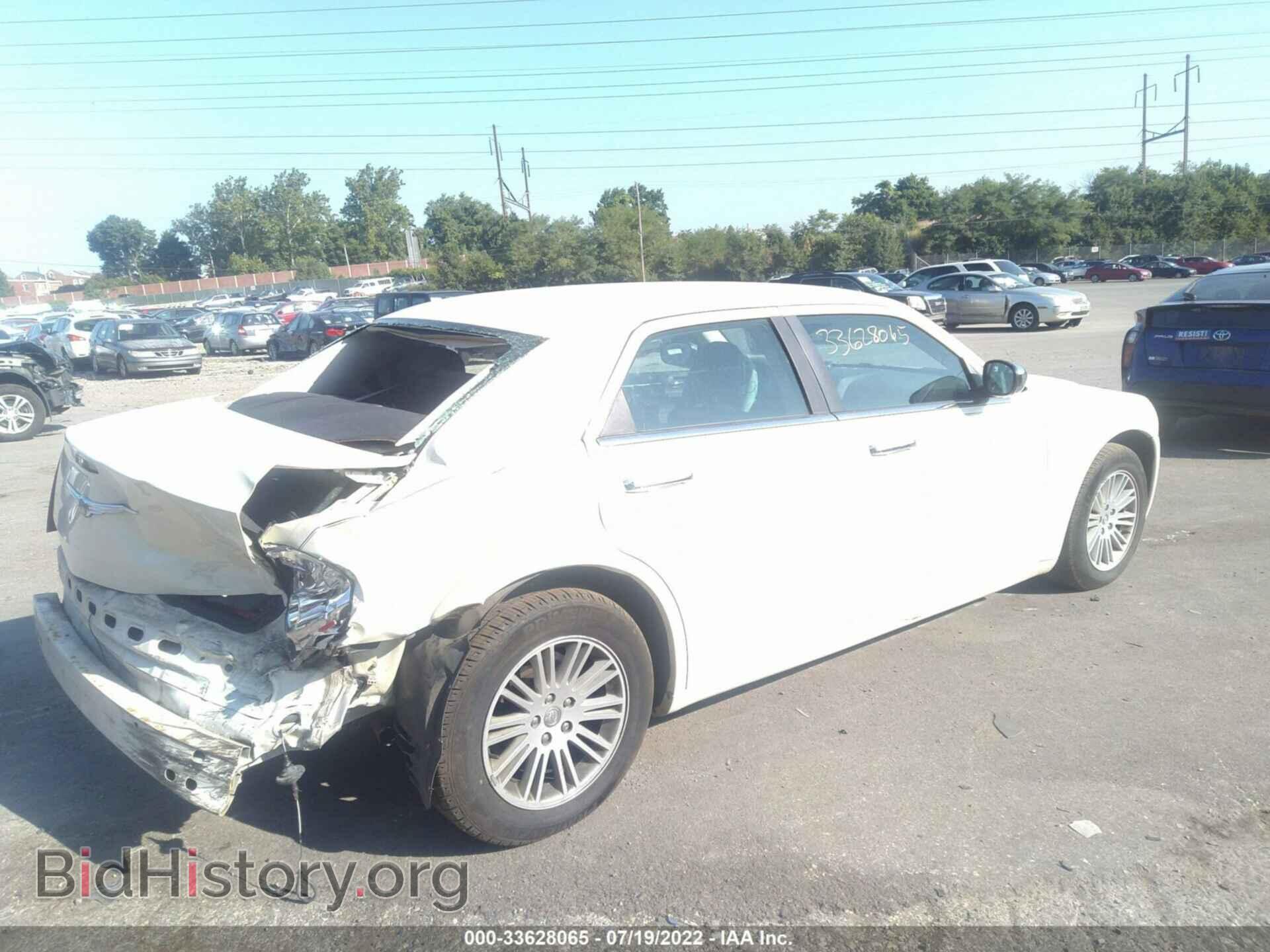 2010 CHRYSLER 300 - VIN: 2C3CA4CD9AH180595 - Фото 4