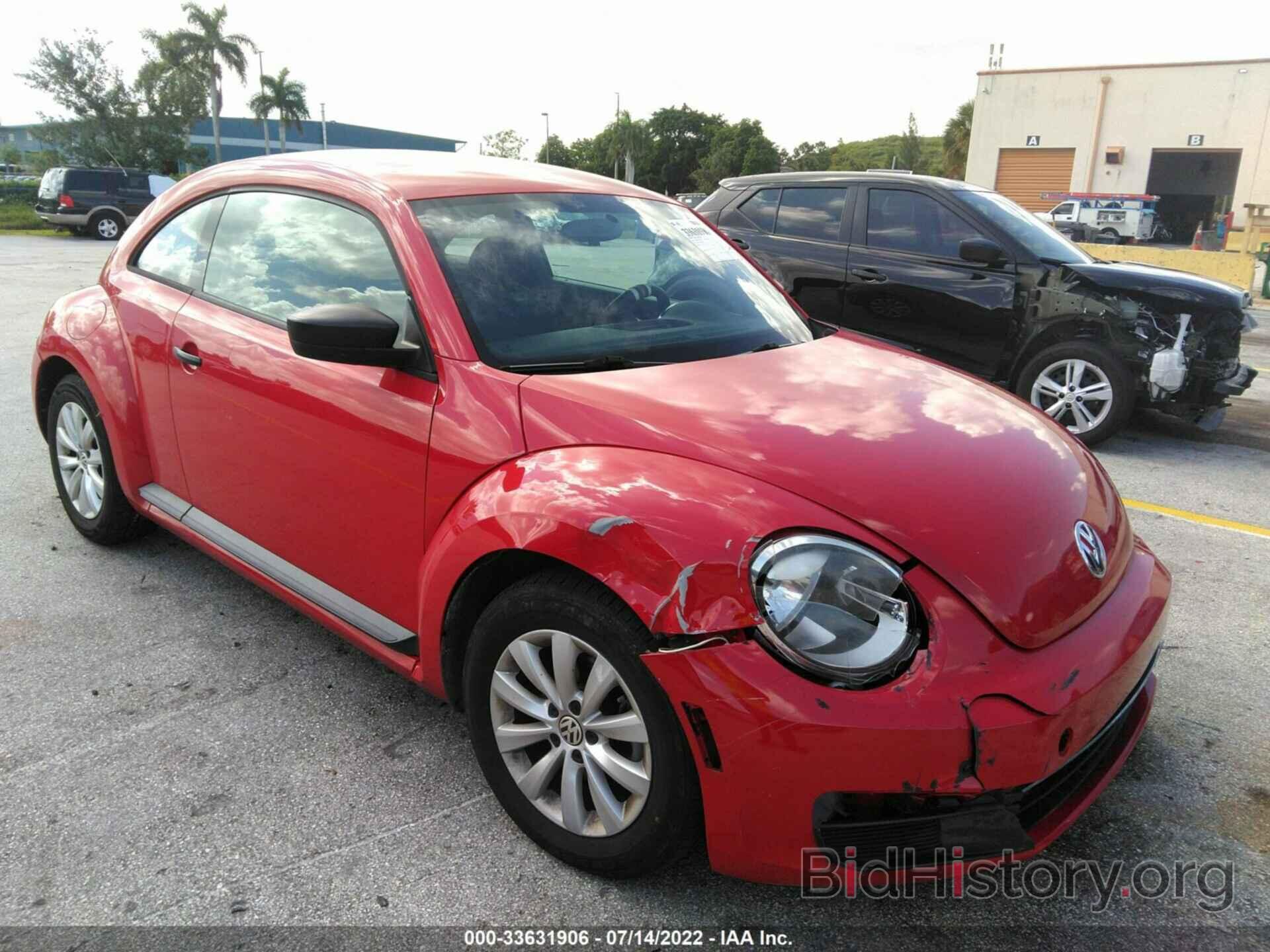 Photo 3VWFP7AT3EM628868 - VOLKSWAGEN BEETLE COUPE 2014