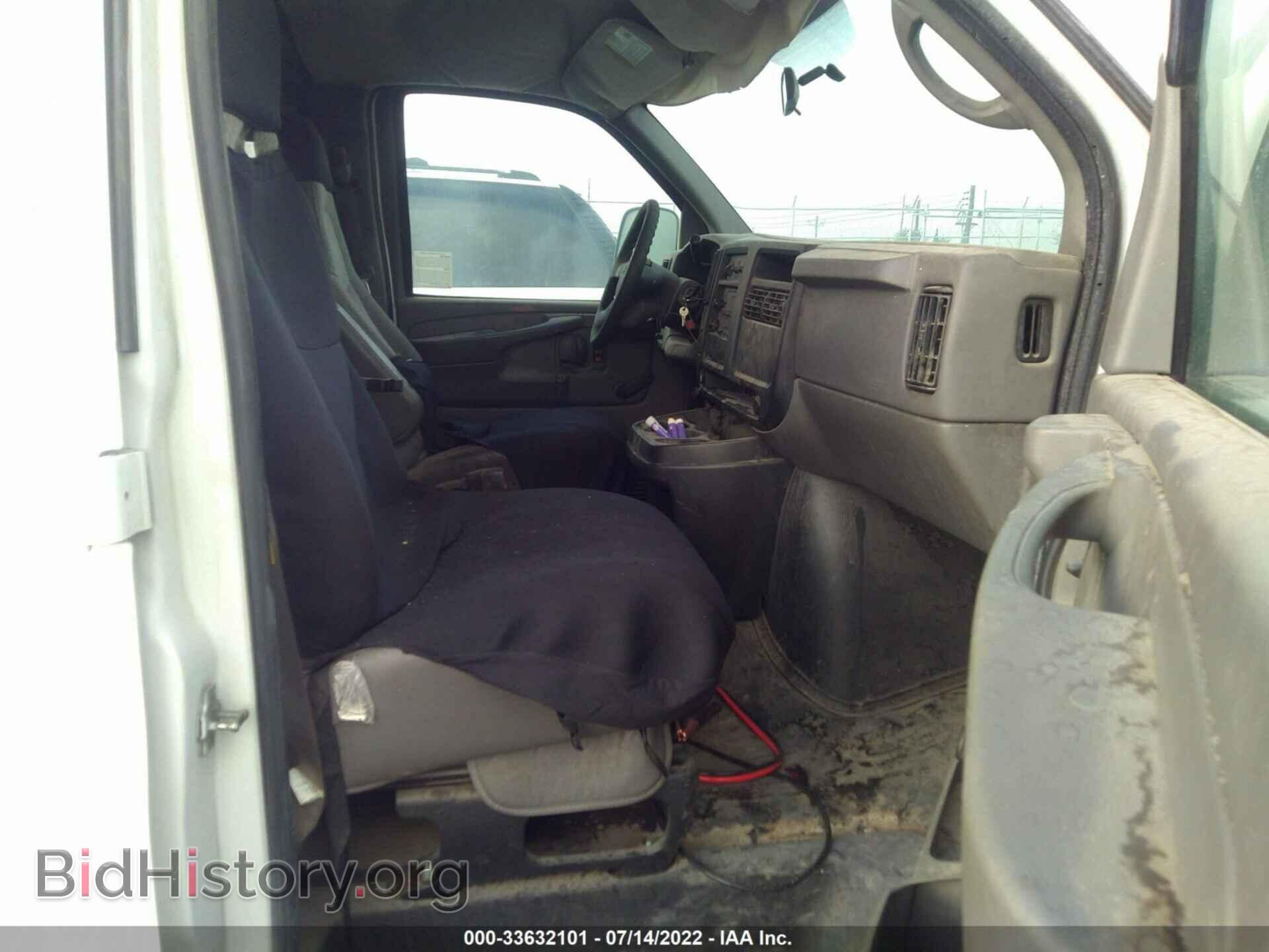 2007 CHEVROLET EXPRESS CARGO VAN - VIN: 1GCFG15X871115807 - Фото 5