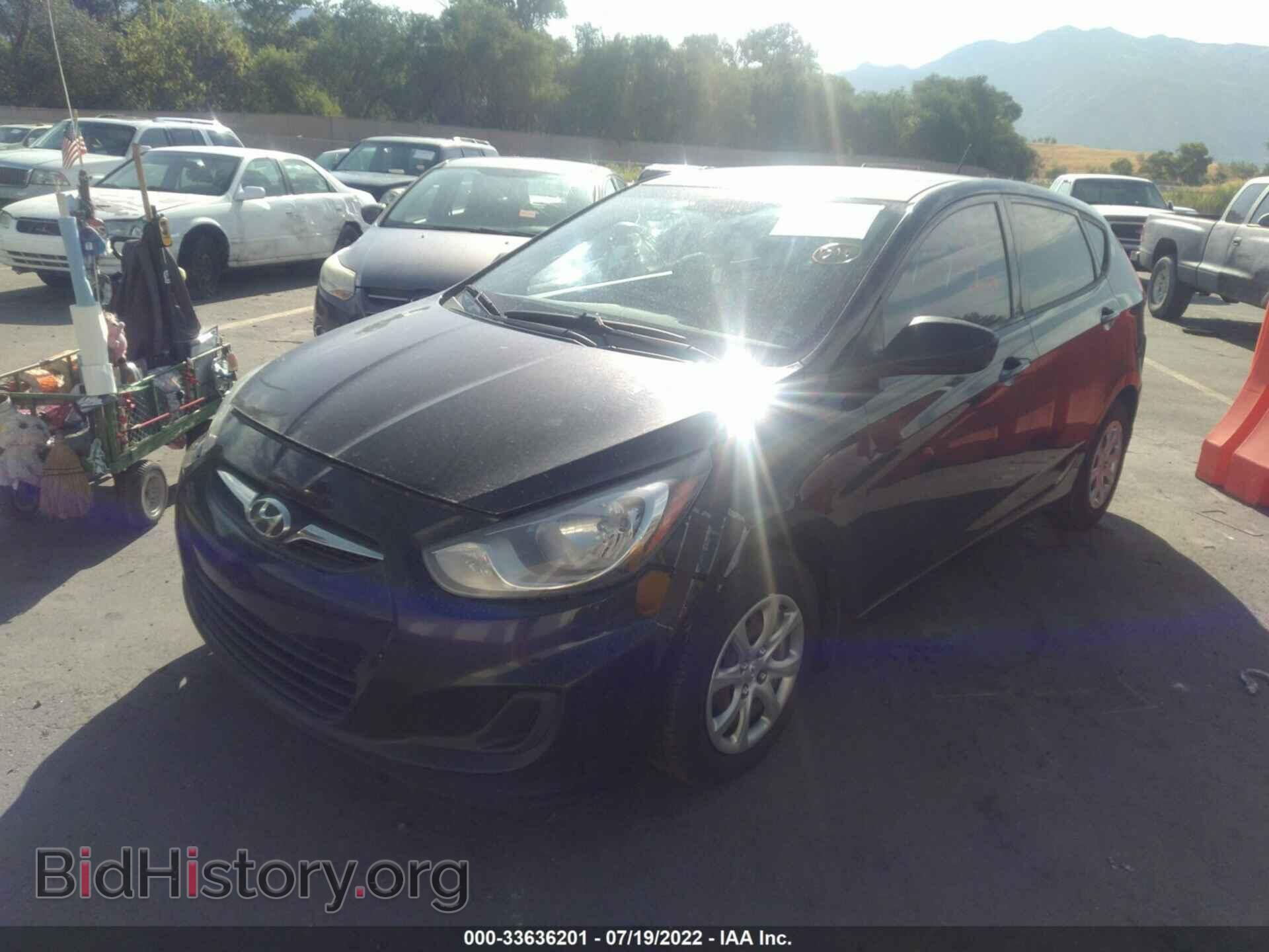 2013 HYUNDAI ACCENT - VIN: KMHCT5AE1DU092015 - Фото 2