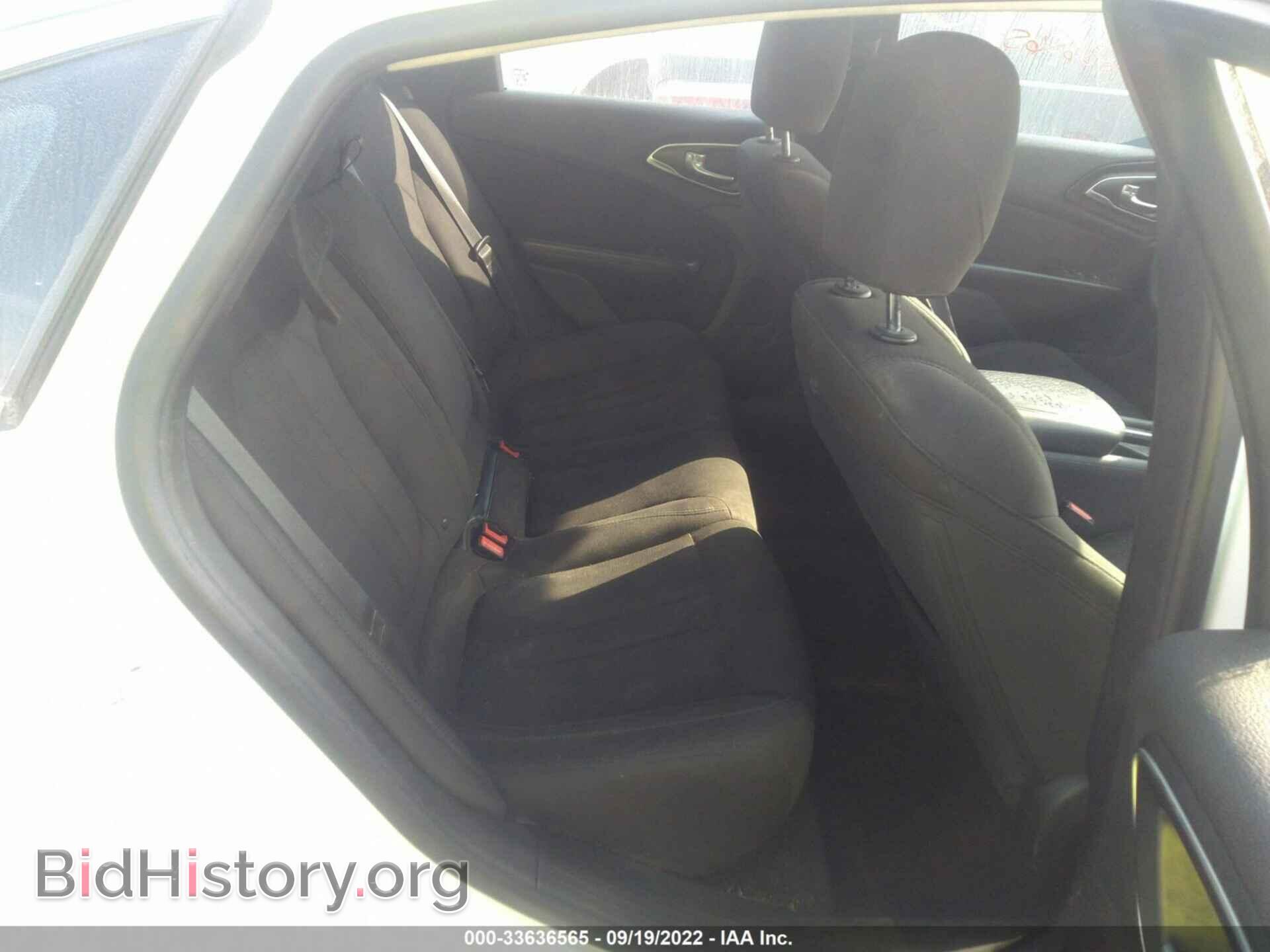 2015 CHRYSLER 200 - VIN: 1C3CCCAB7FN679318 - Фото 8