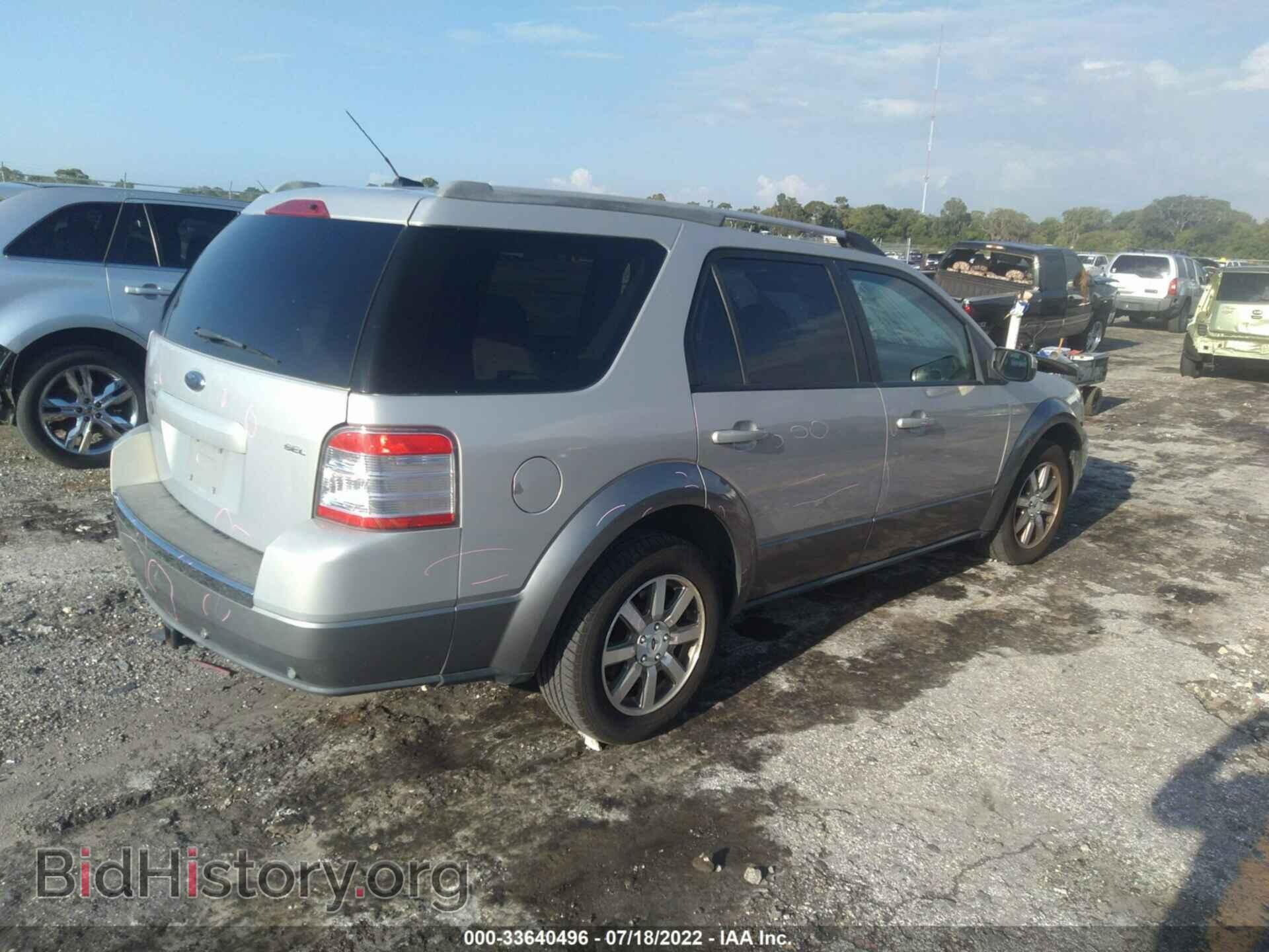 2009 FORD TAURUS X - VIN: 1FMDK02W99GA04965 - Фото 4