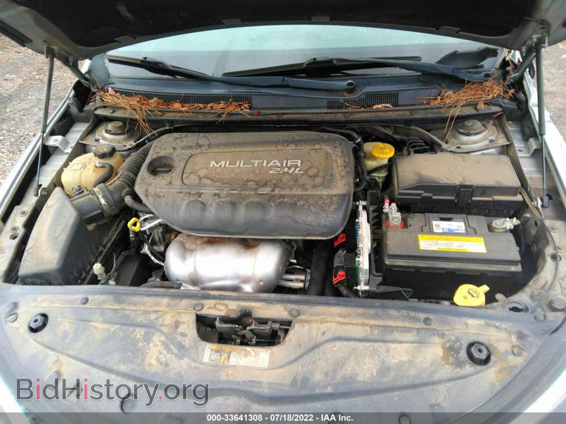2015 CHRYSLER 200 - VIN: 1C3CCCAB4FN631209 - Фото 10