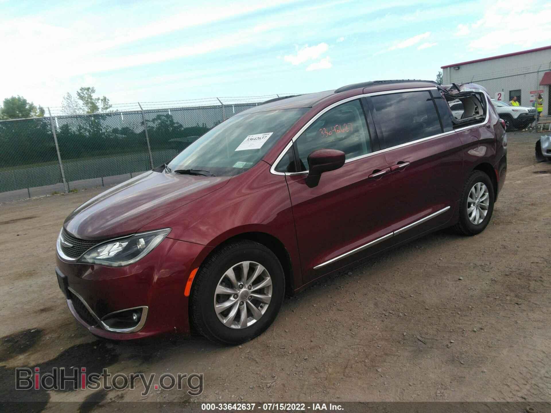 2017 CHRYSLER PACIFICA - VIN: 2C4RC1BG1HR850882 - Фото 2
