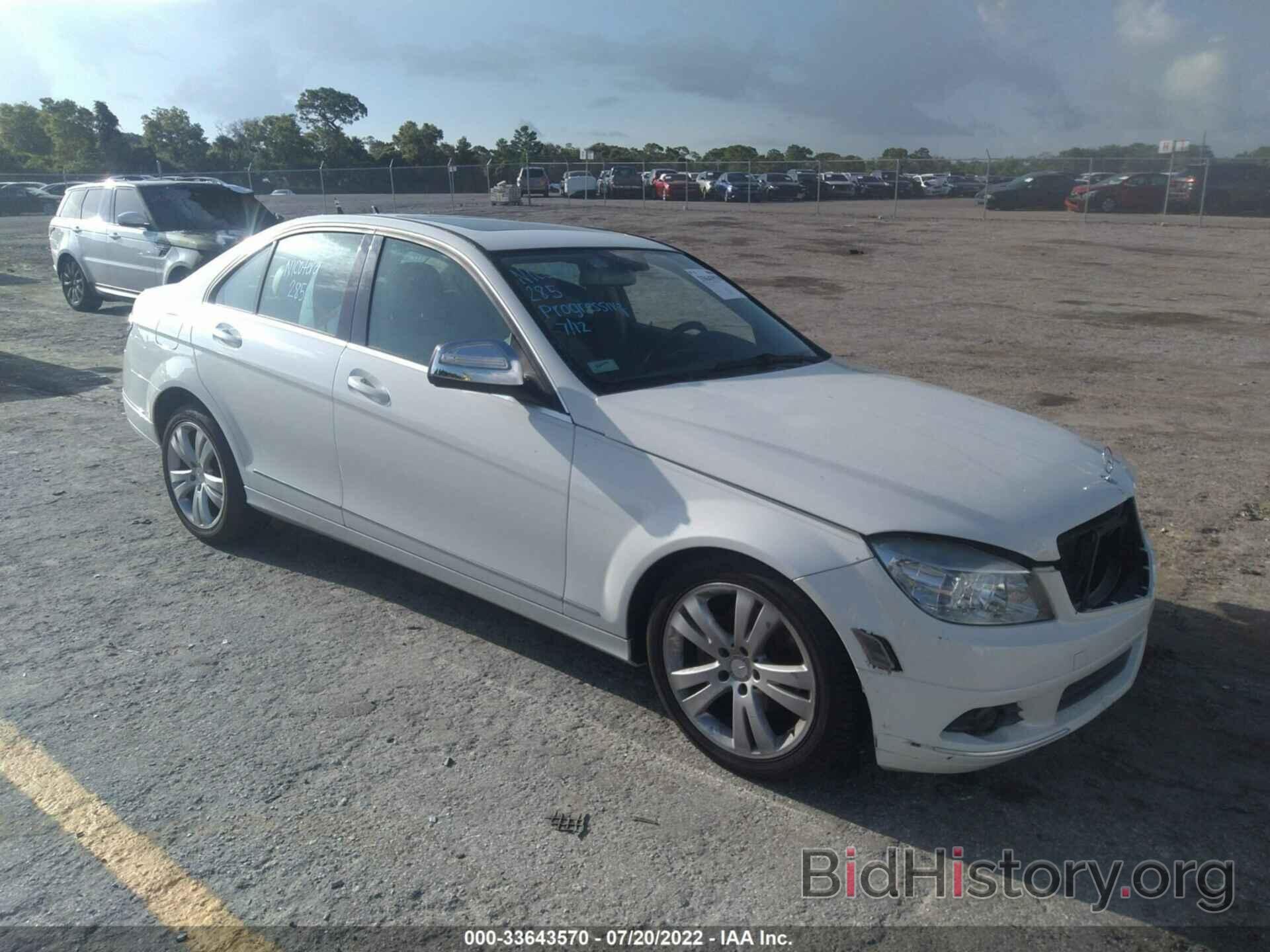 Photo WDDGF54X79R048272 - MERCEDES-BENZ C-CLASS 2009