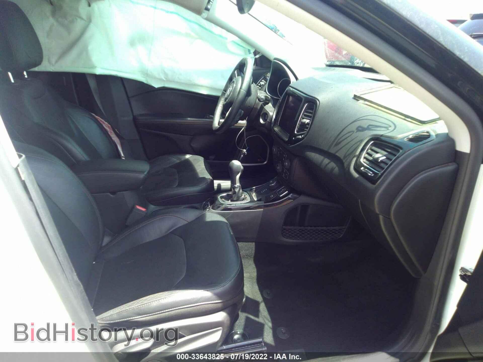 2017 JEEP COMPASS - VIN: 3C4NJDCB4HT666963 - Фото 5