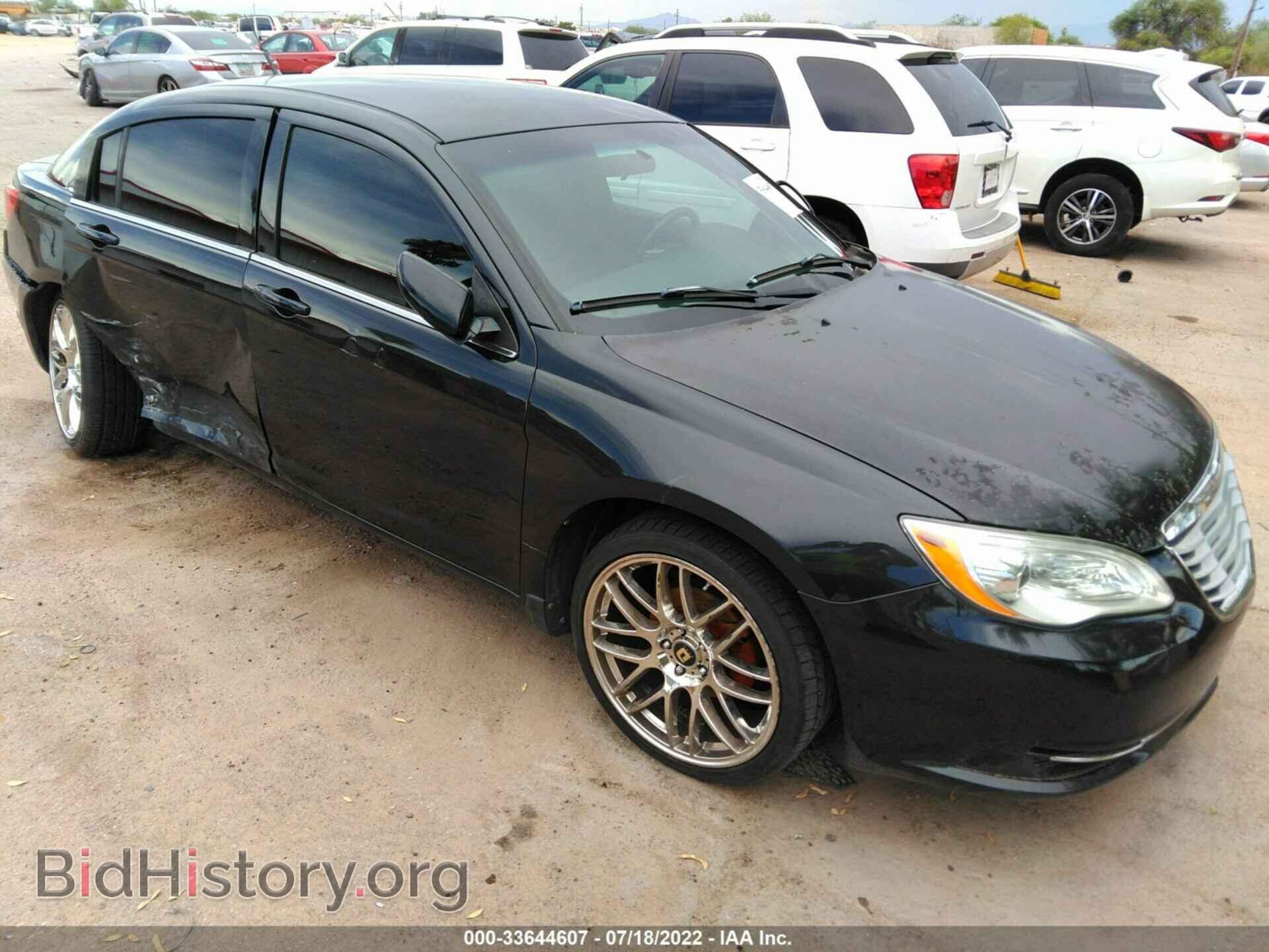 Photo 1C3BC1FB4BN514197 - CHRYSLER 200 2011
